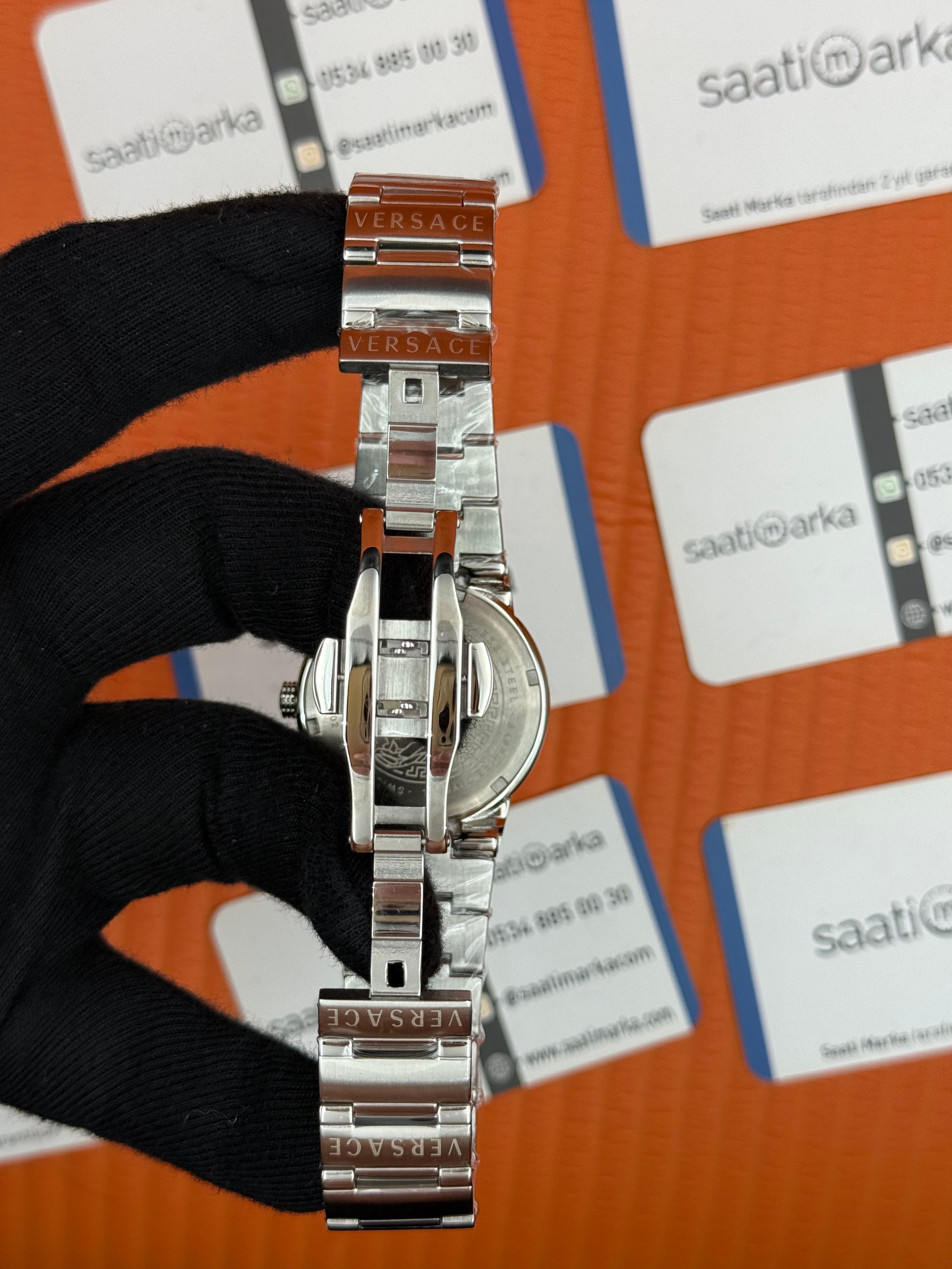 VERSACE beyaz kadran silver kasa kordon kadın kol saati
