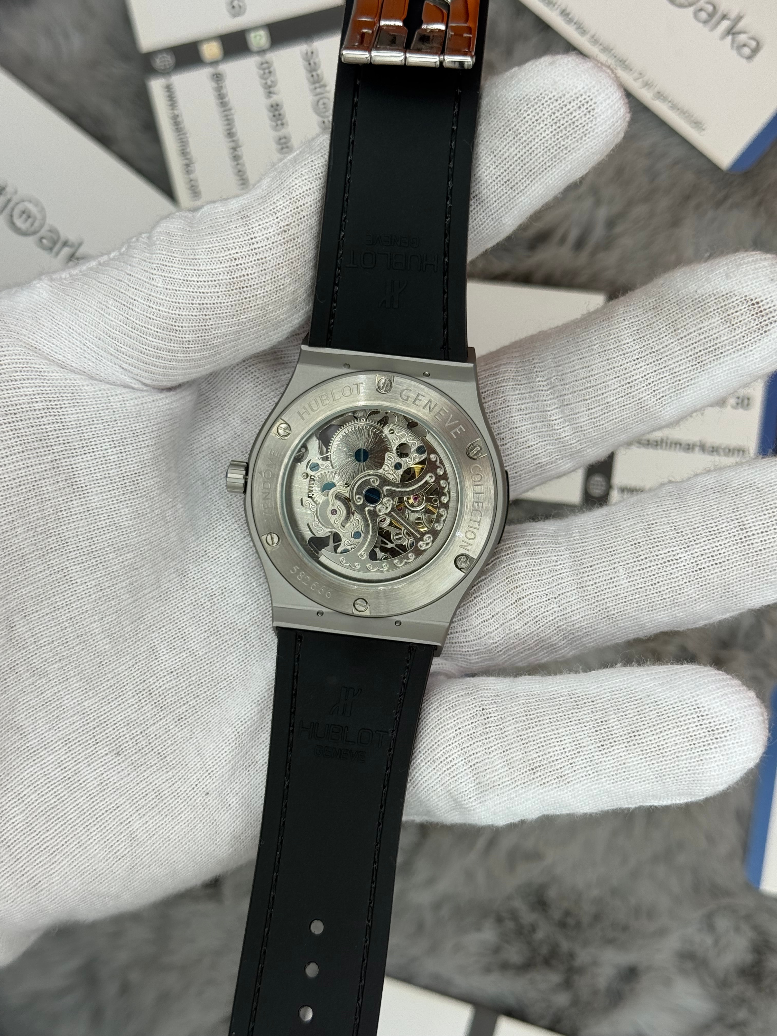 HUBLOT big bang tourbillon 41mm silver kasa gri deri kordon erkek kol saati