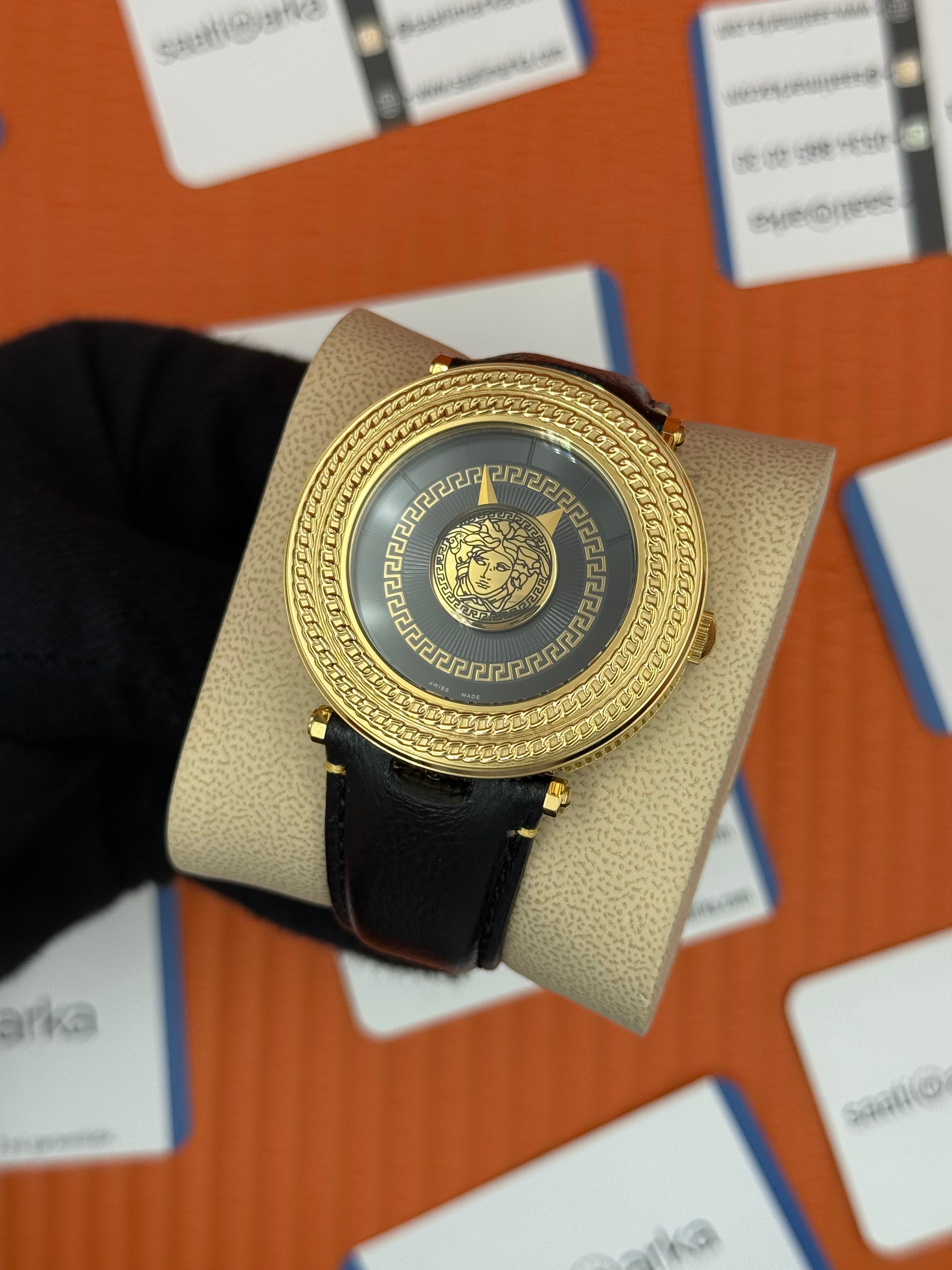 VERSACE DERİ SİYAH KORDON GOLD BEZEL SİYAH KADRAN