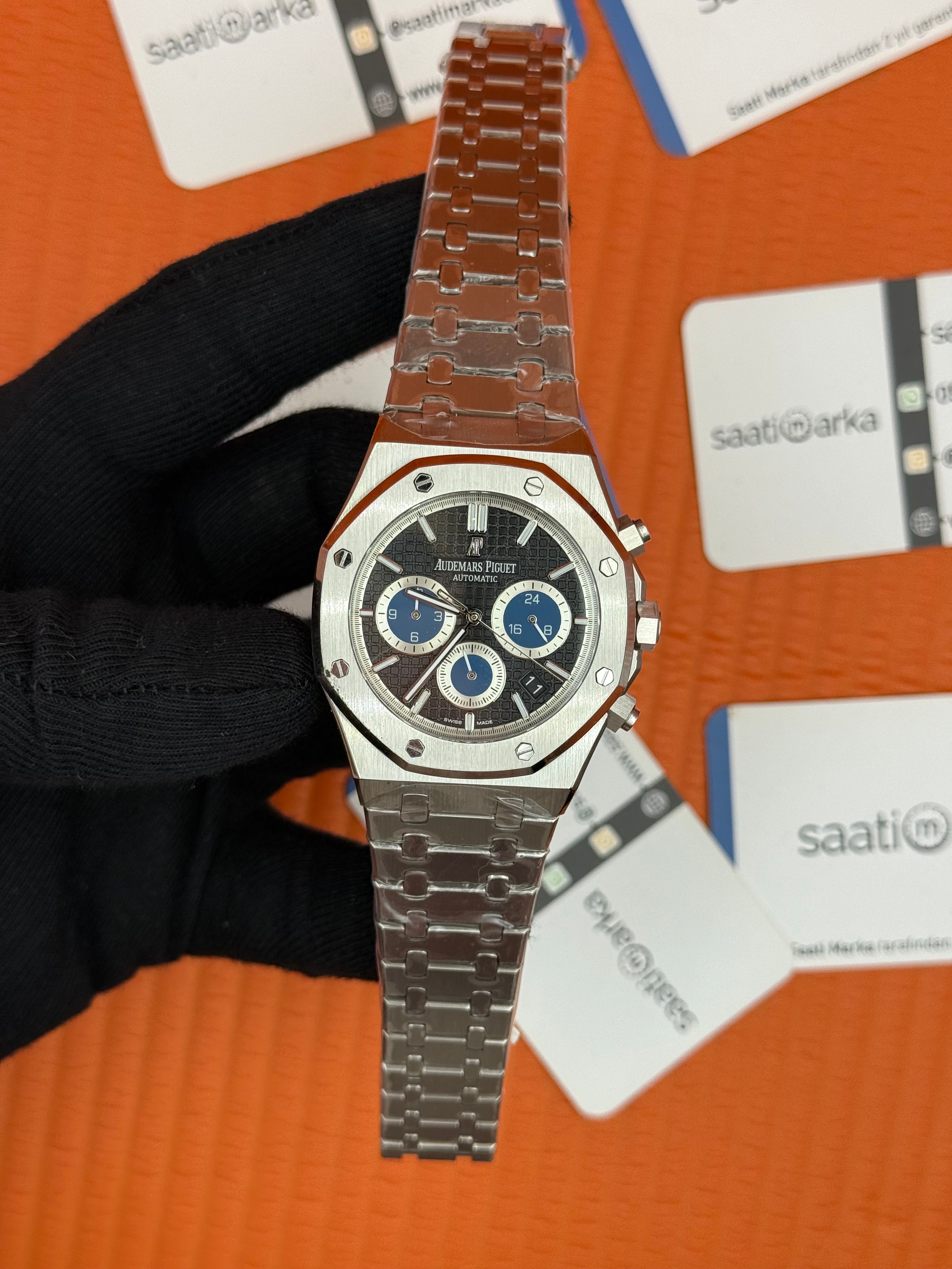 AUDEMARS PİGUET ROYAL OAK ÇELİK KASA KORDON SİYAH KADRAN 