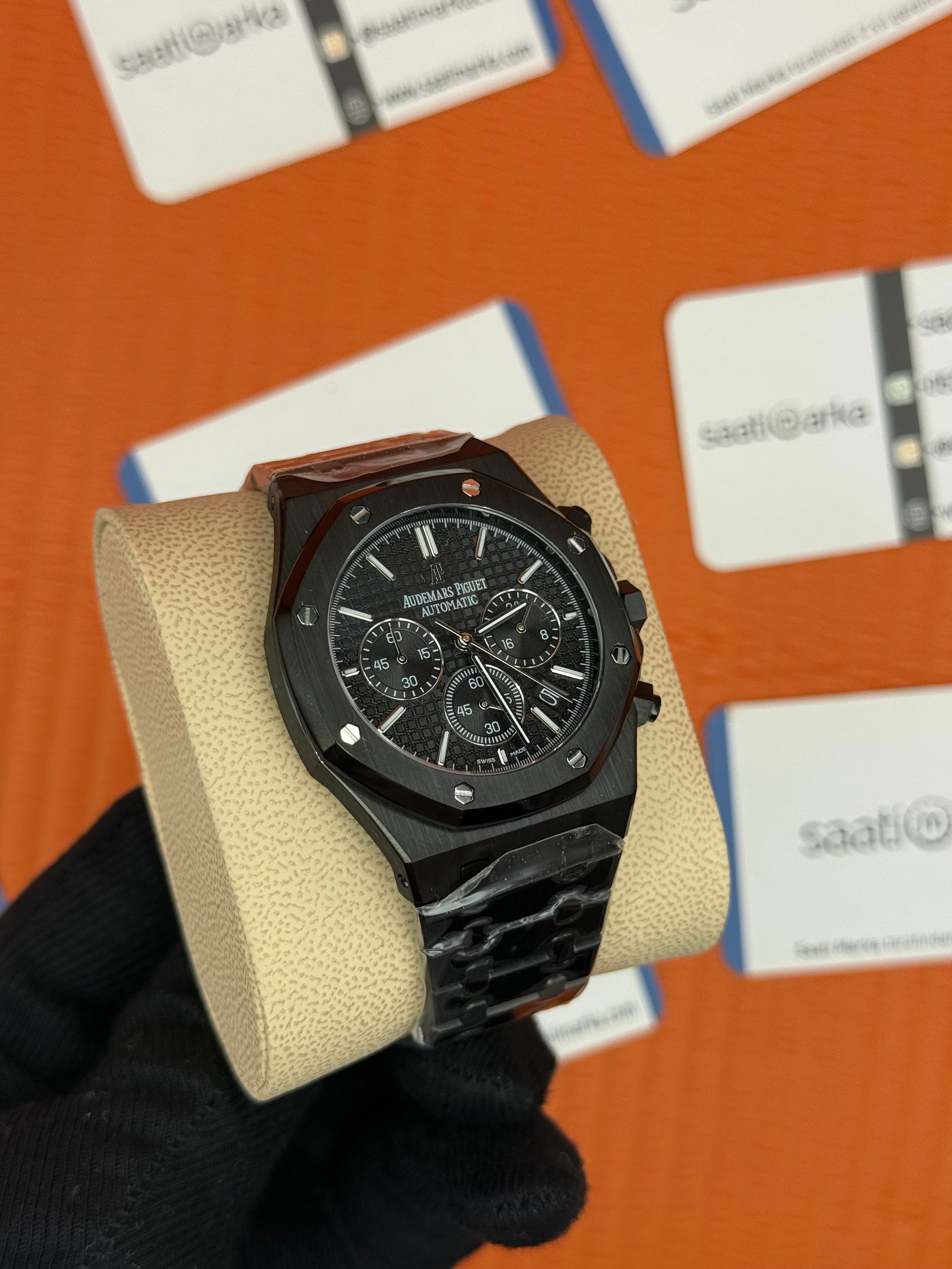 AUDEMARS PİGUET ROYAL OAK BLACK DİAL SİYAH KASA KORDON