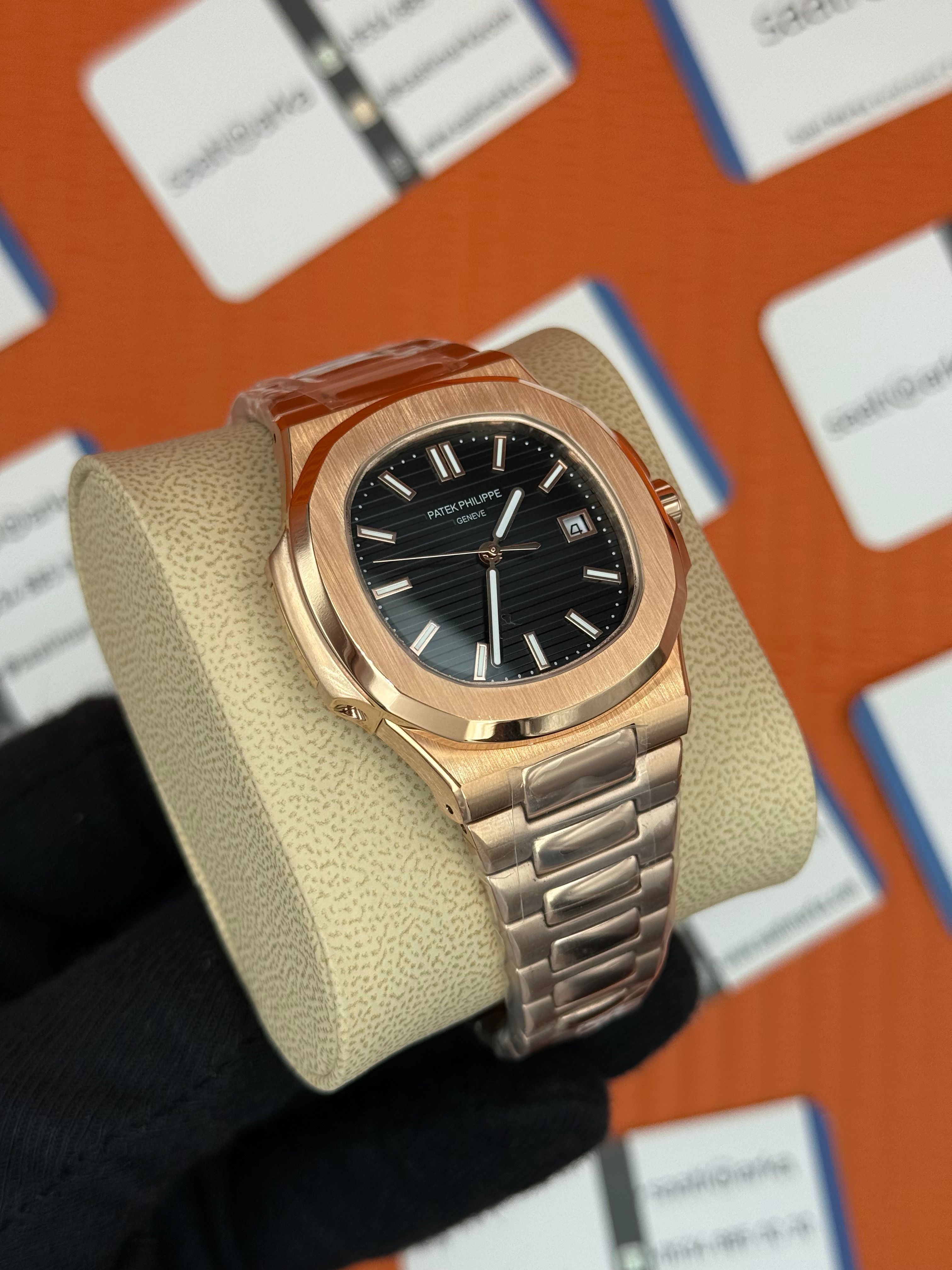 PATEK PHILIPPE NAUTİLUS SİYAH KADRAN ROSE KASA KORDON 