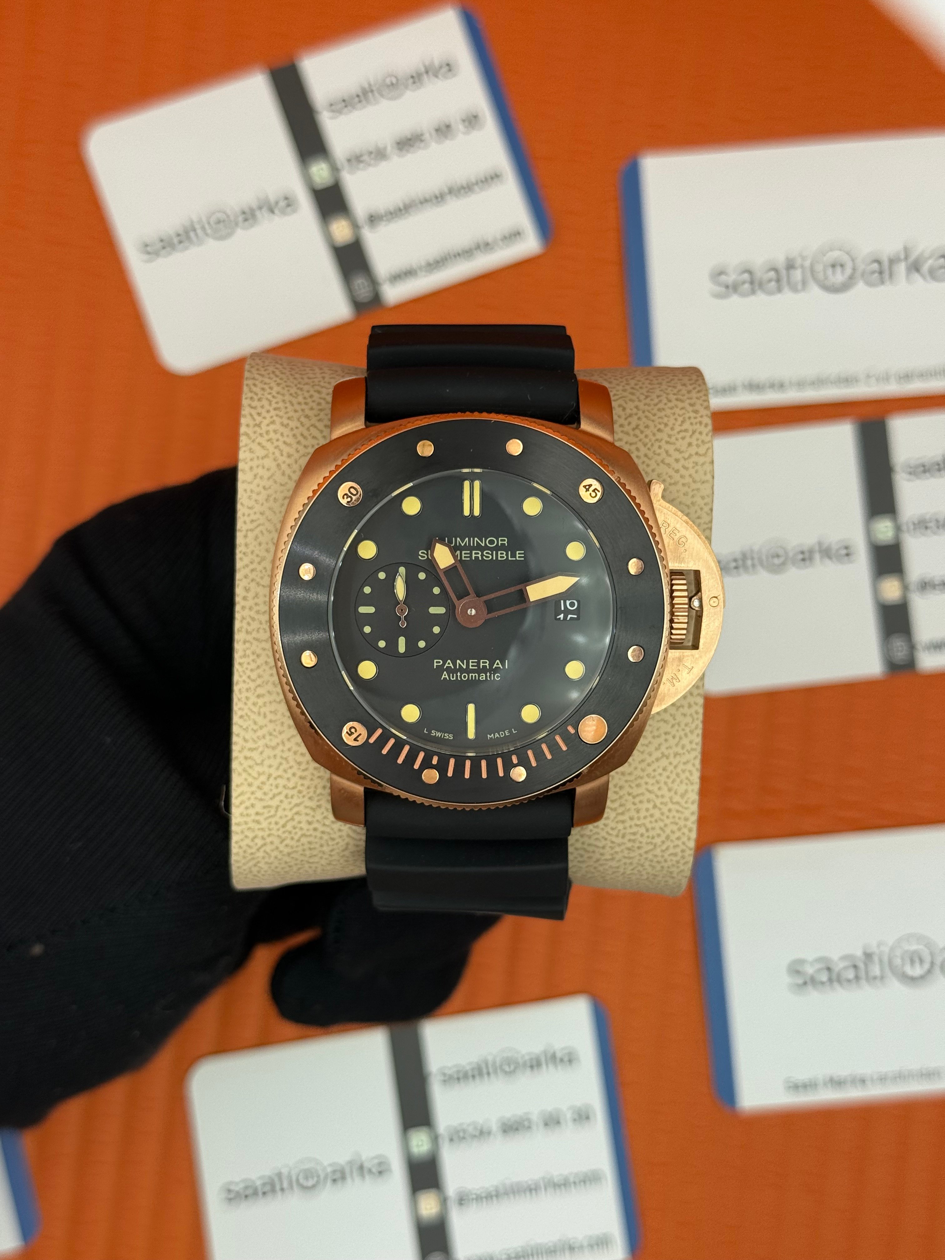 PANERAI submersible automatic rose kasa siyah bezel siyah kauçuk kordon