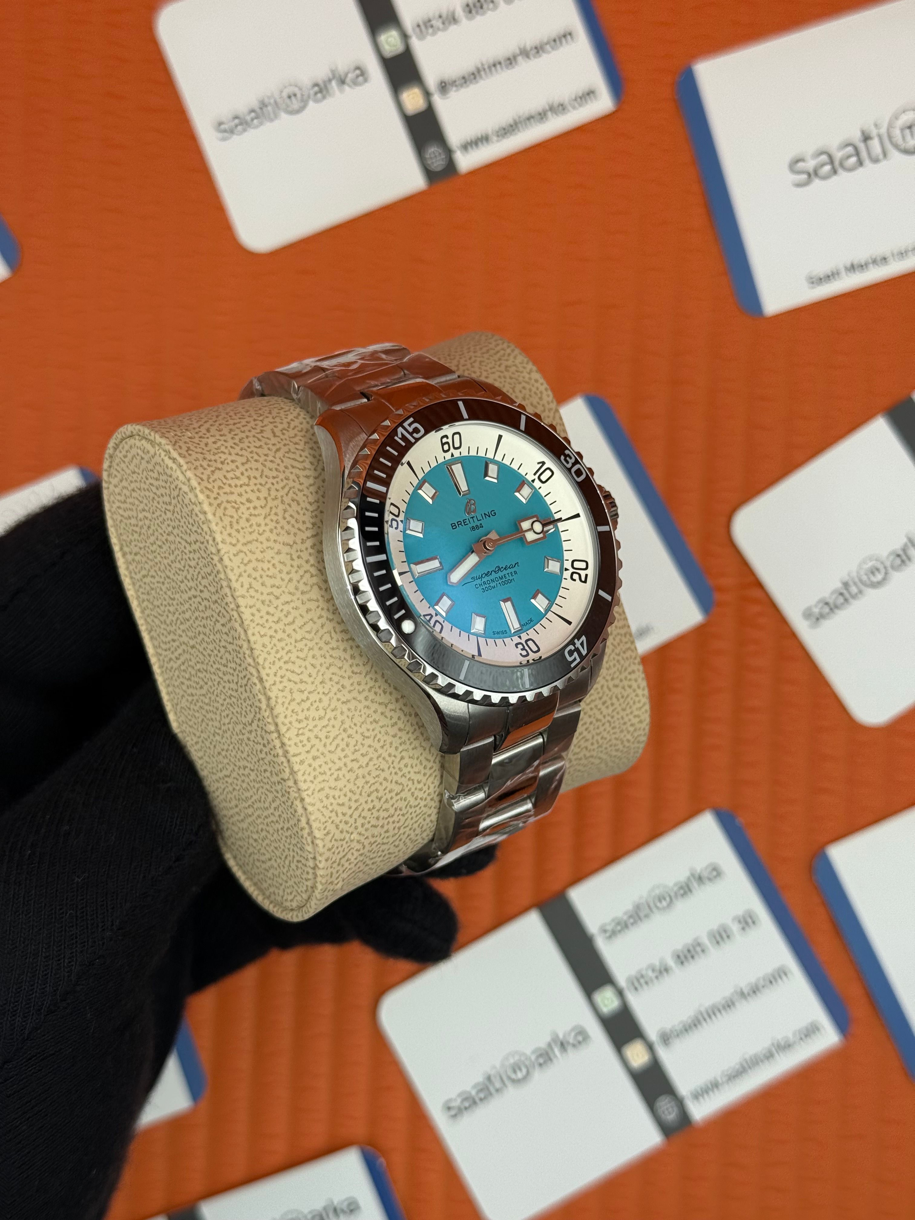 BREITLING Superocean çelik kasa kordon mavi kadran