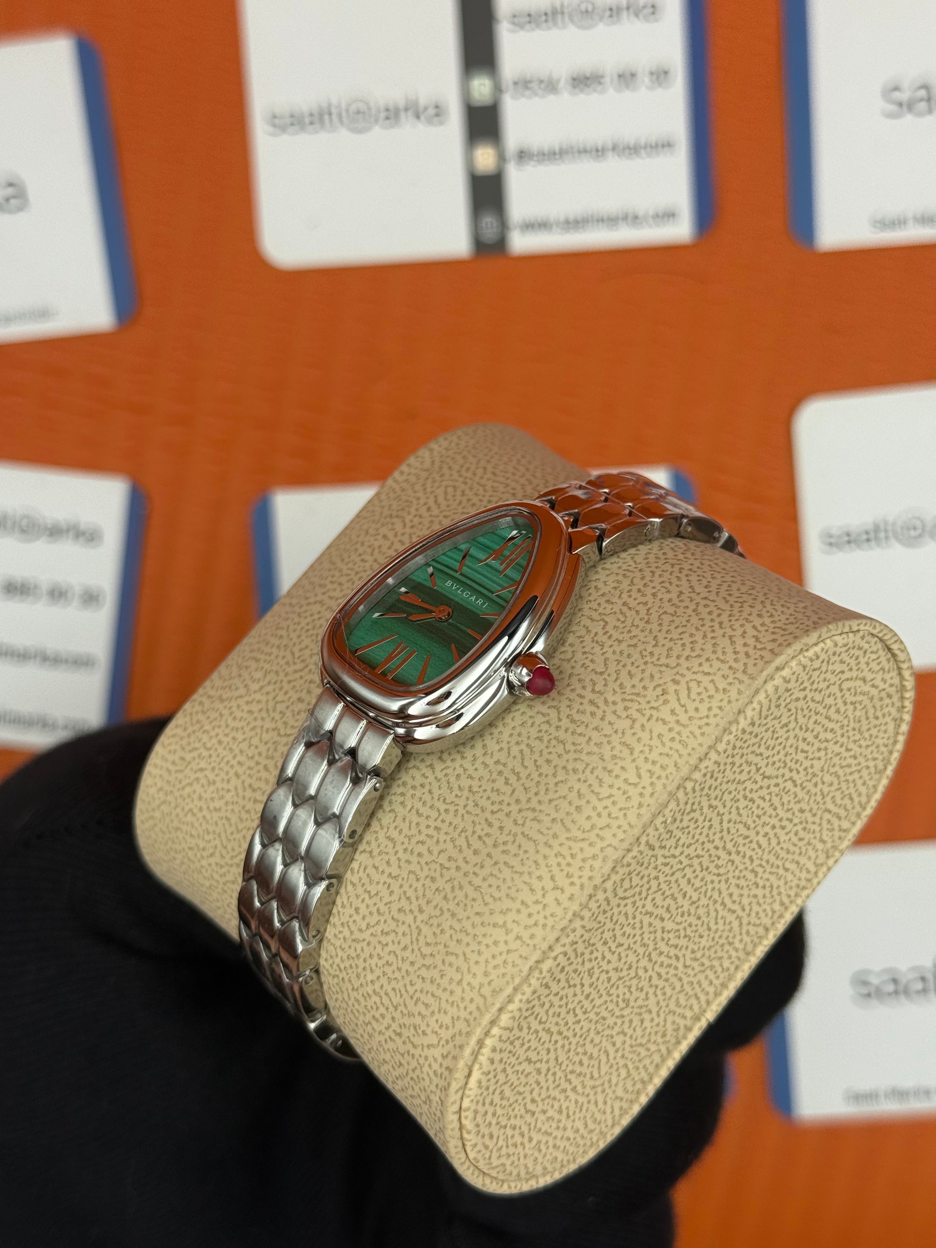 BVLGARİ serpenti seduttori yeşil kadran silver kasa kordon kadın kol saati