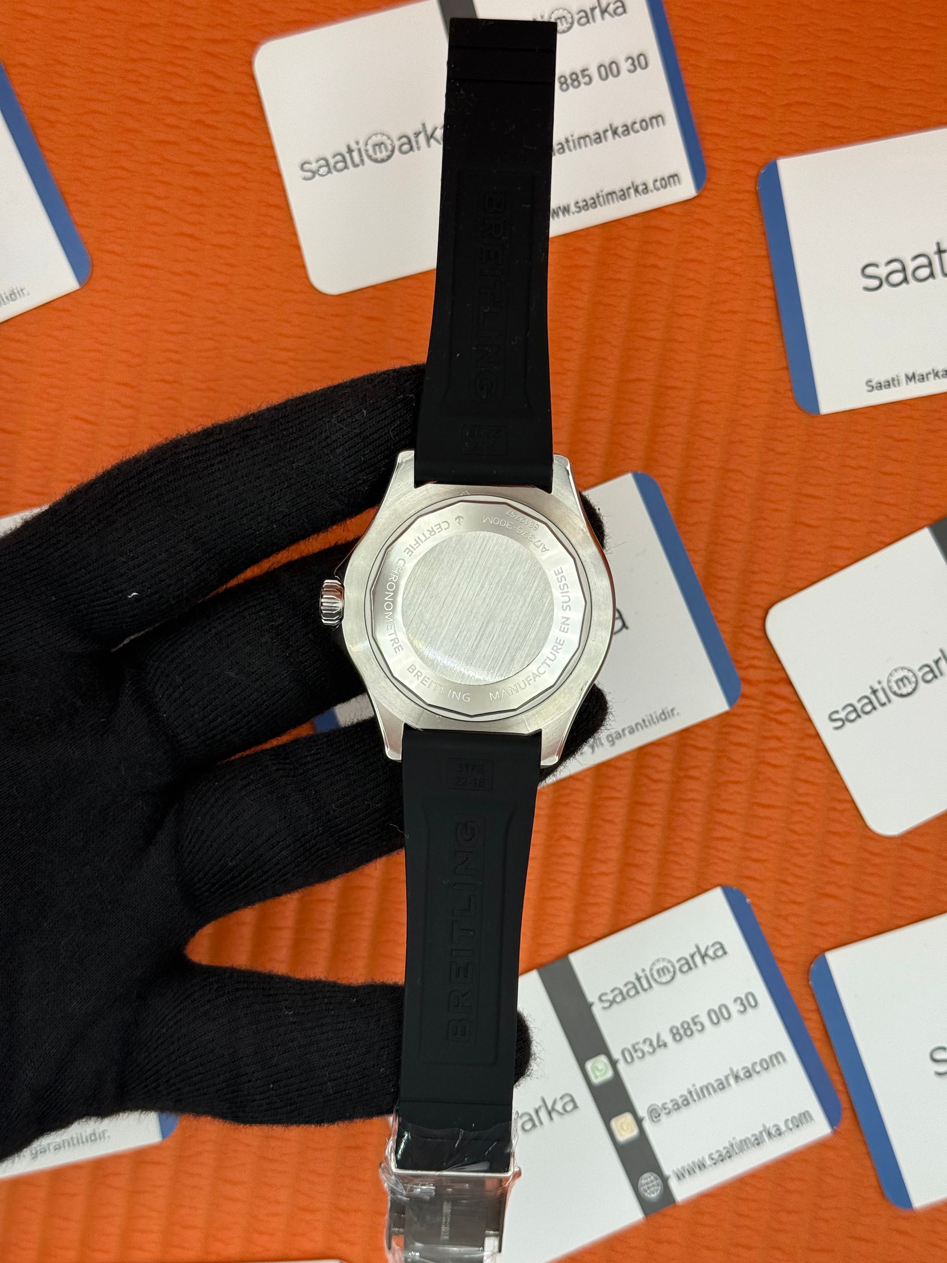 ROLEX Superocean siyah kauçuk kordon sarı kadran