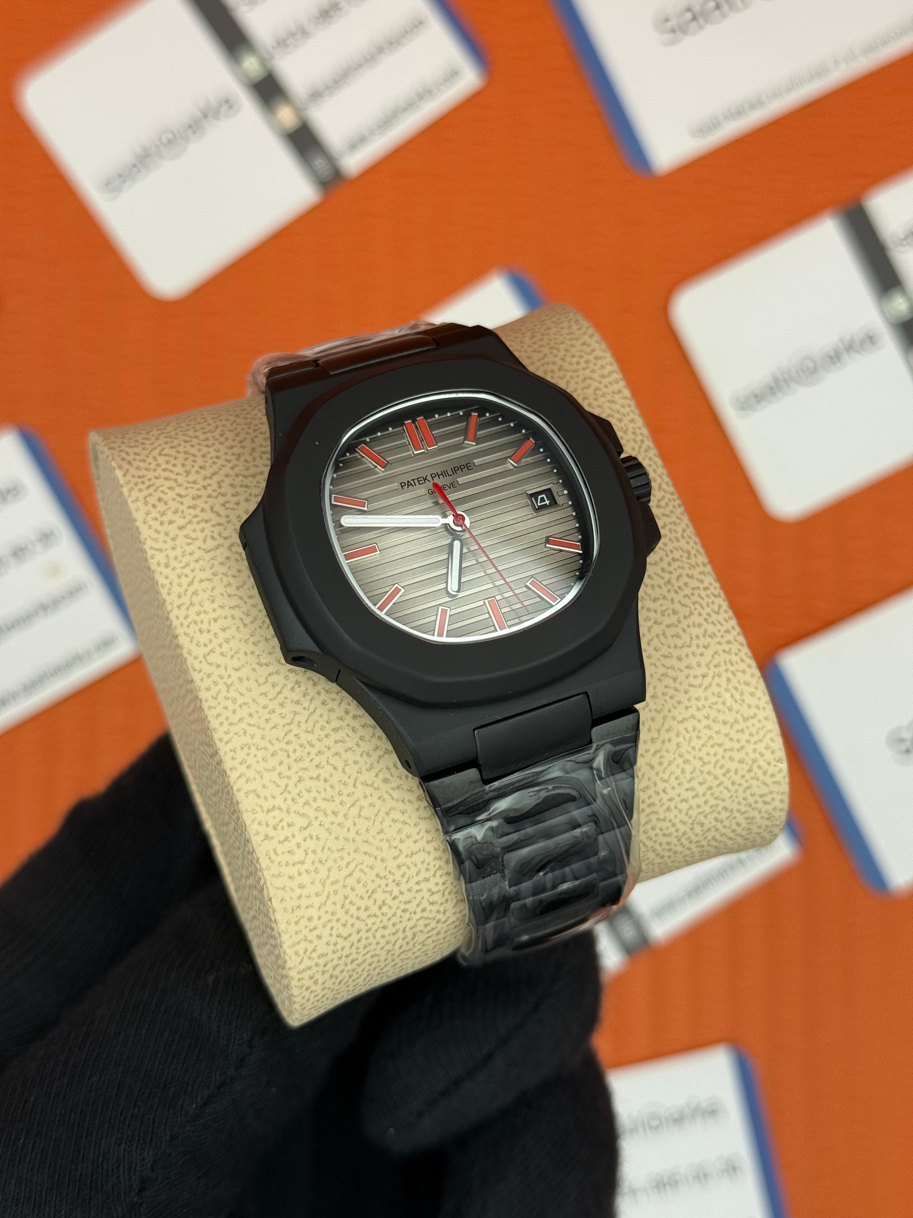 PATEK NAUTİLUS GRİ KADRAN SİYAH KASA- KORDON