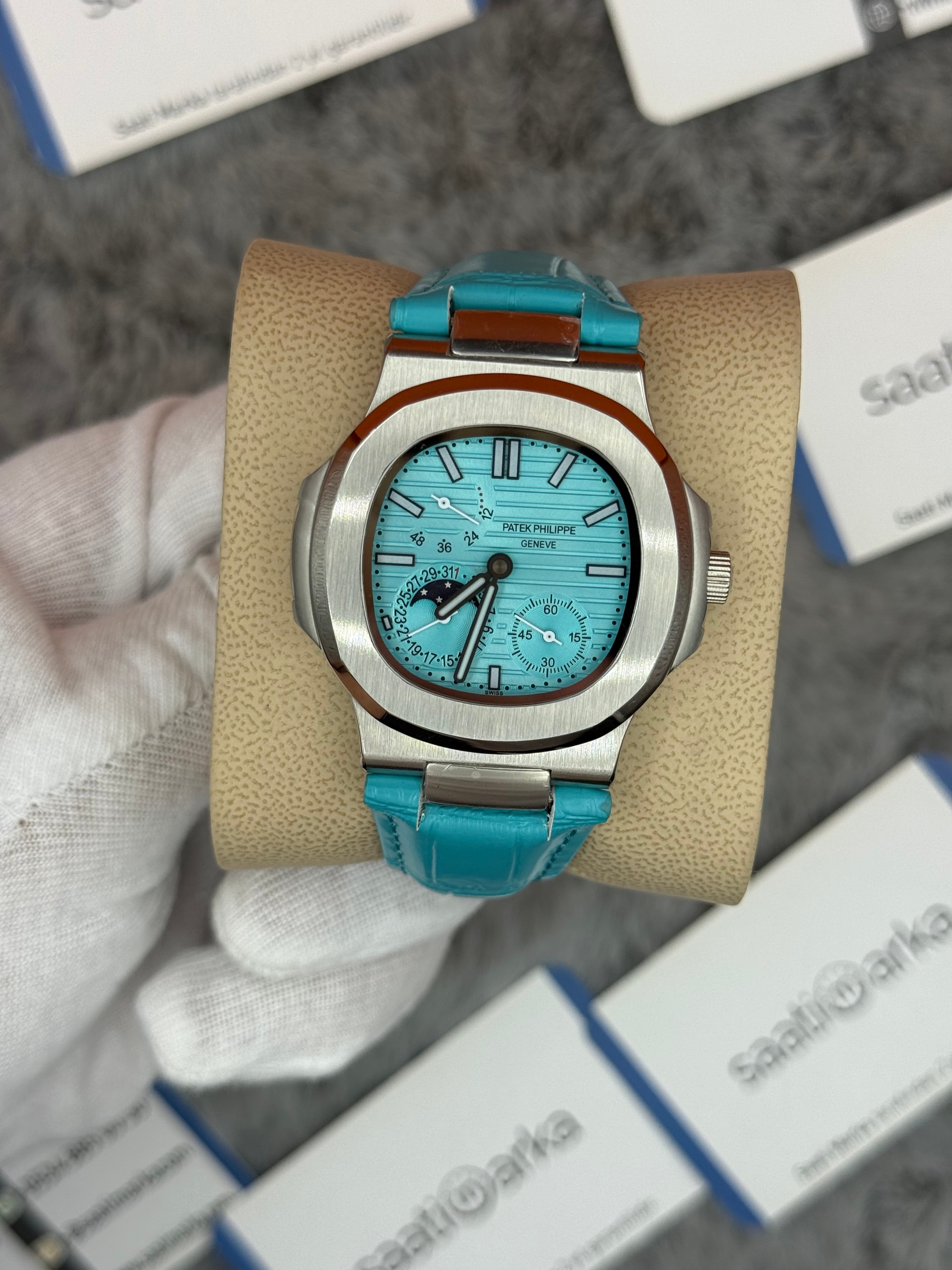 PATEK PHİLİPPE nautilus moontphase 5712 turkuaz kadran turkuaz deri kordon silver kasa 40mm erkek kol saati