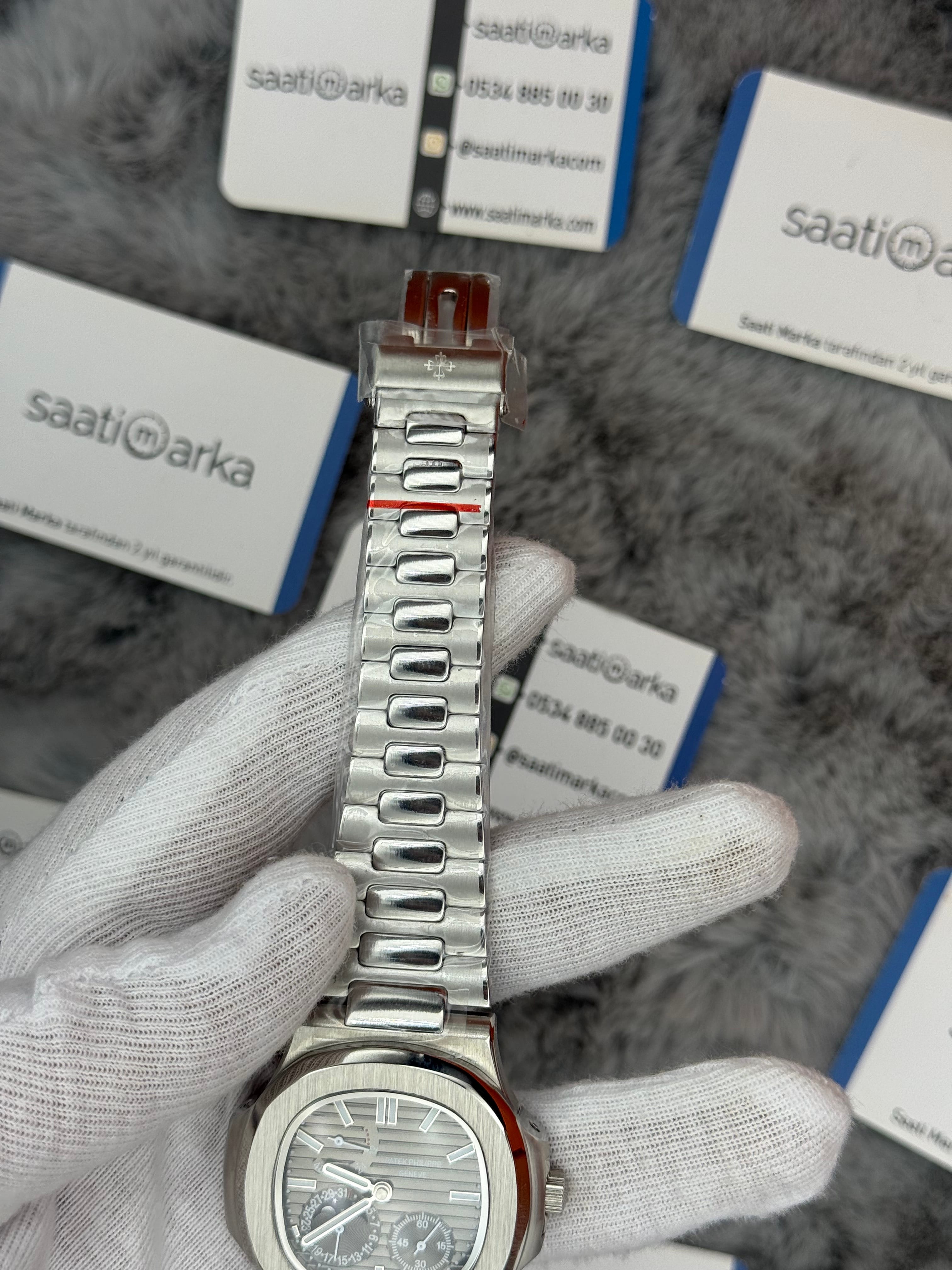 PATEK PHİLİPPE nautilus moontphase 5712 gri kadran silver kasa kordon 40mm erkek kol saati