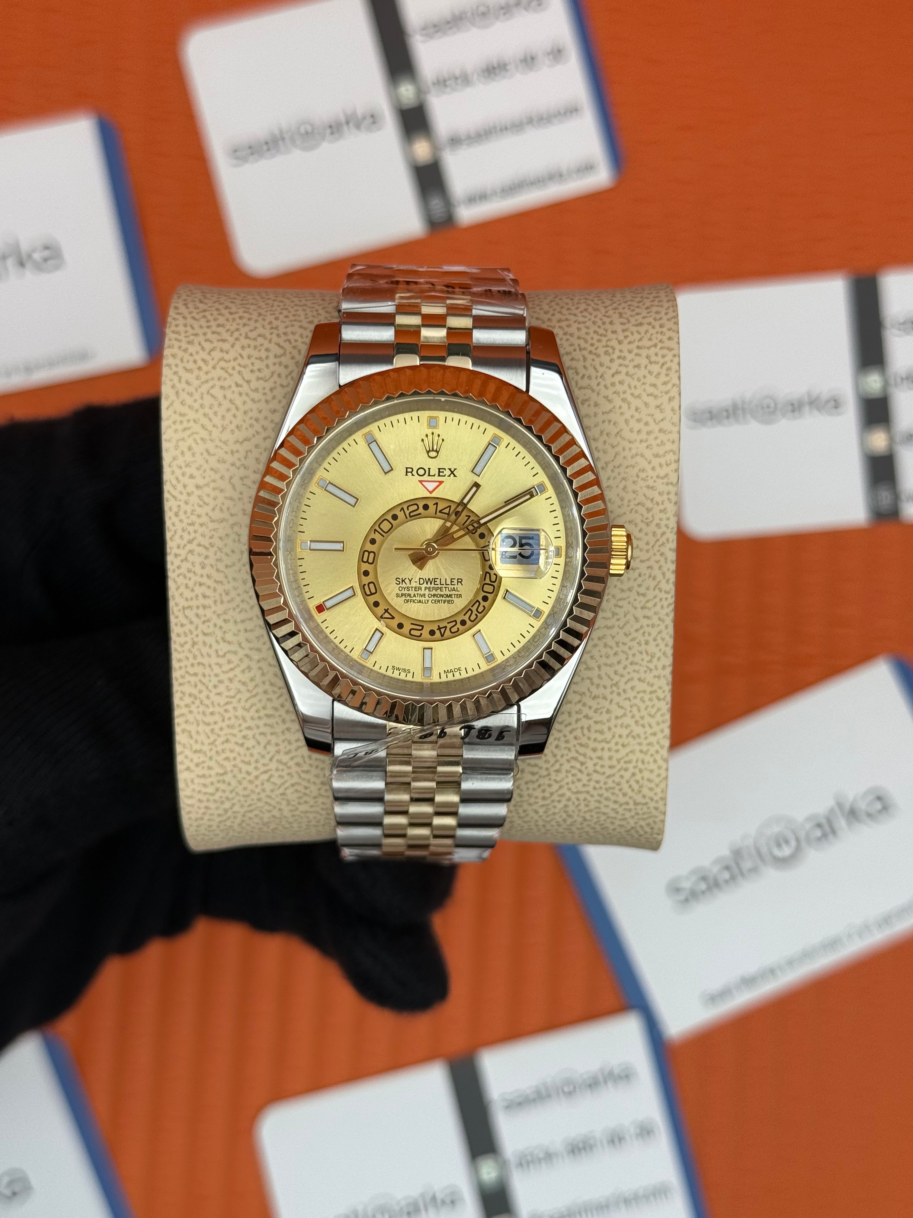 ROLEX Sky Dweller champagne dial jubile kordon gold silver kasa-kordon