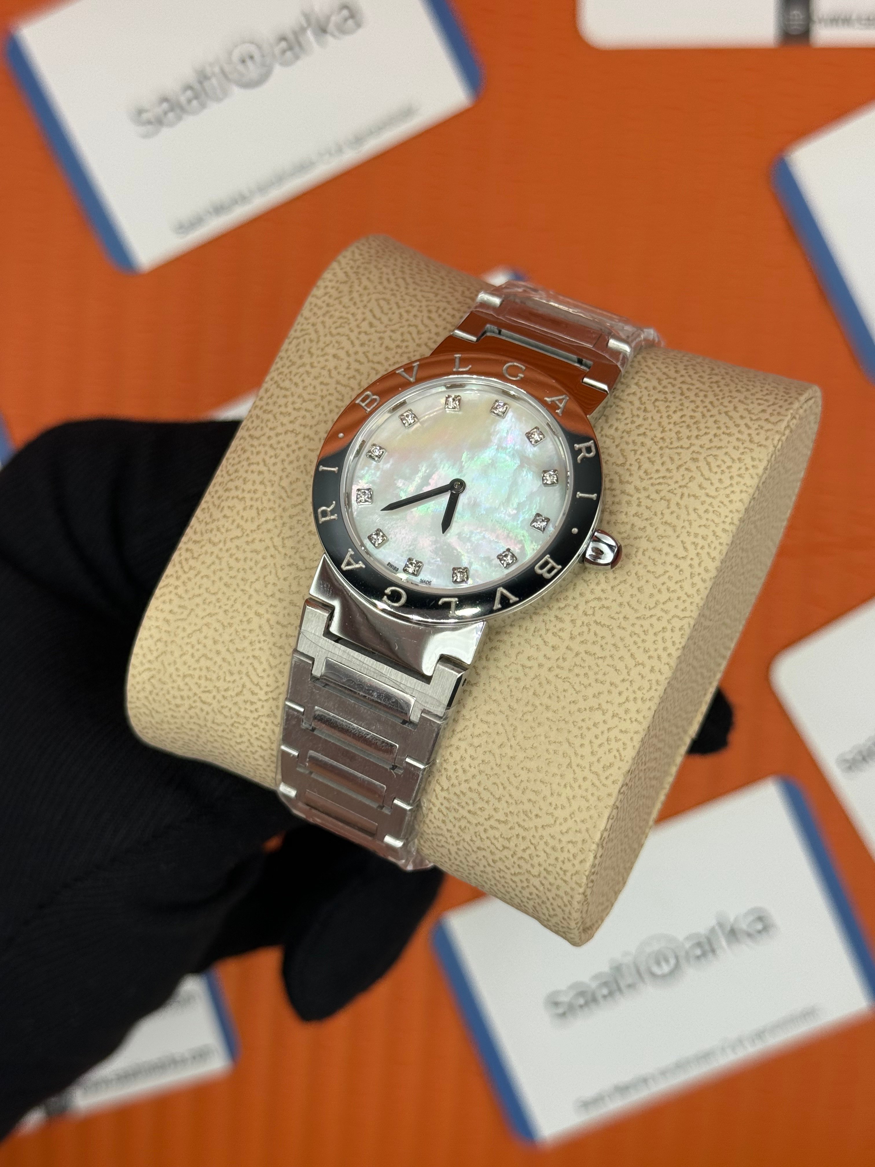 BVLGARI sedef kadran silver kasa kordon kadın kol saati