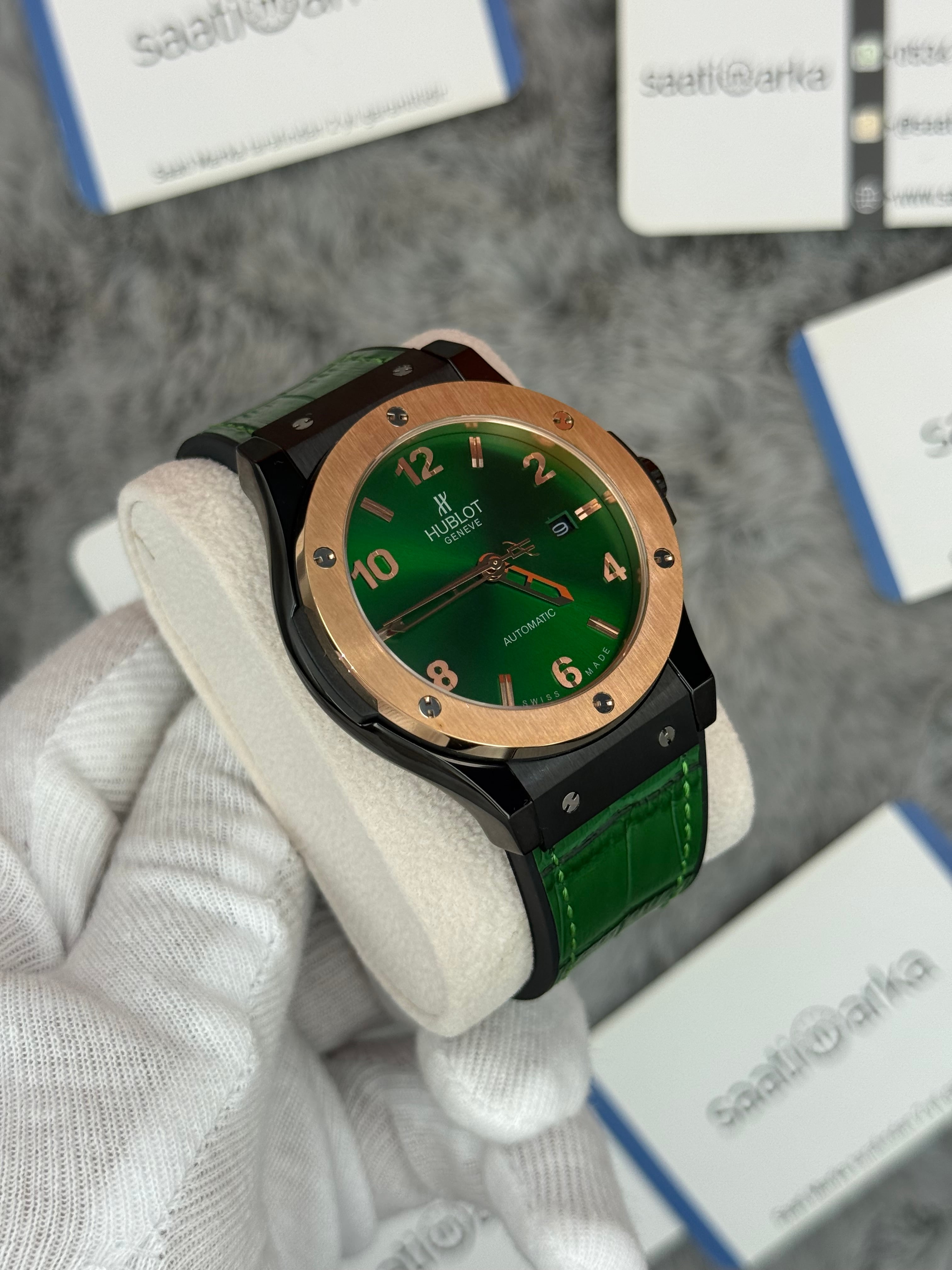 HUBLOT vendome 41mm siyah kasa yeşil kadran yeşil deri kordon erkek kol saati