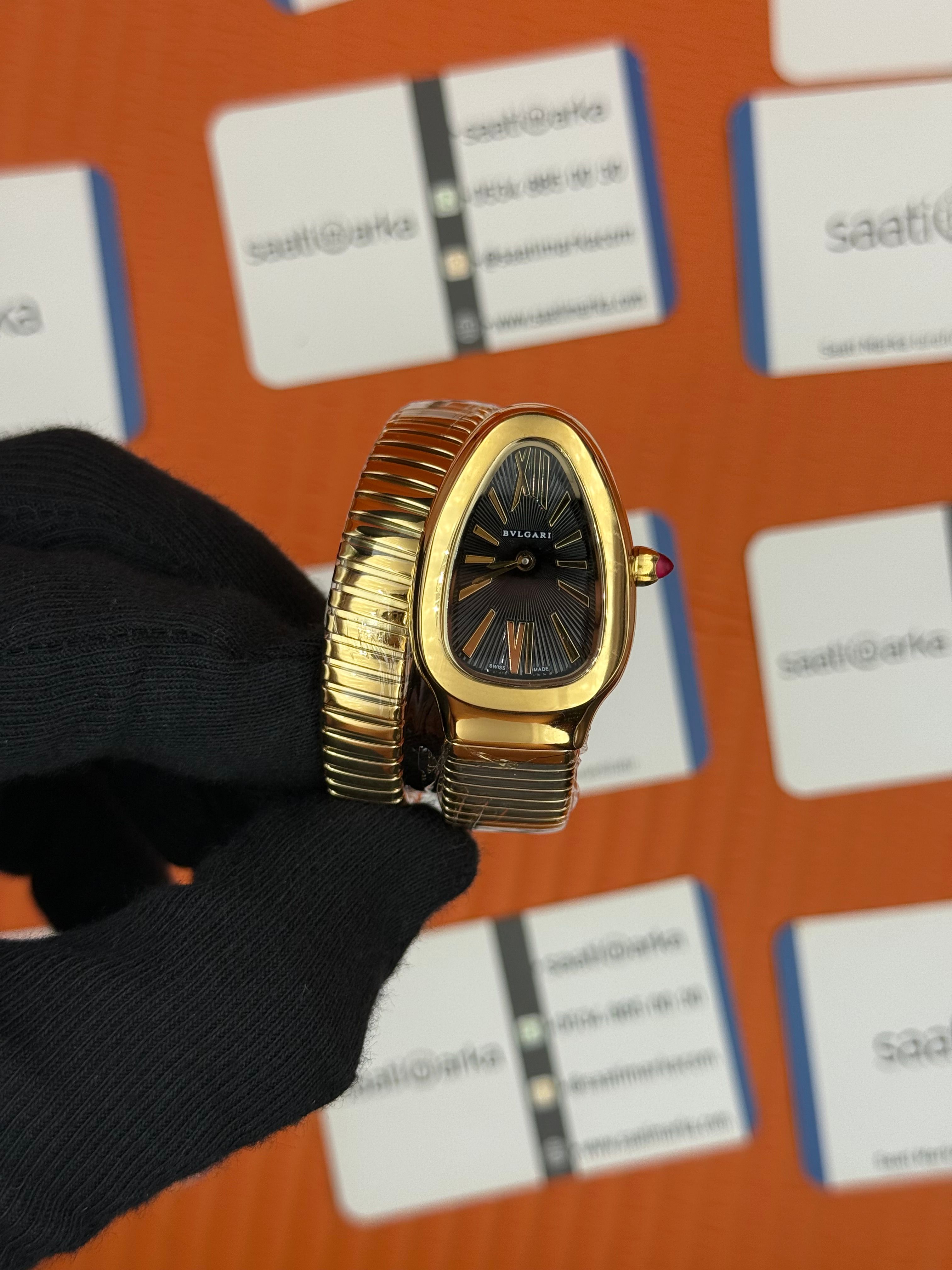 BVLGARİ serpenti tek sarma gold kordon siyah kadran kadın kol saati