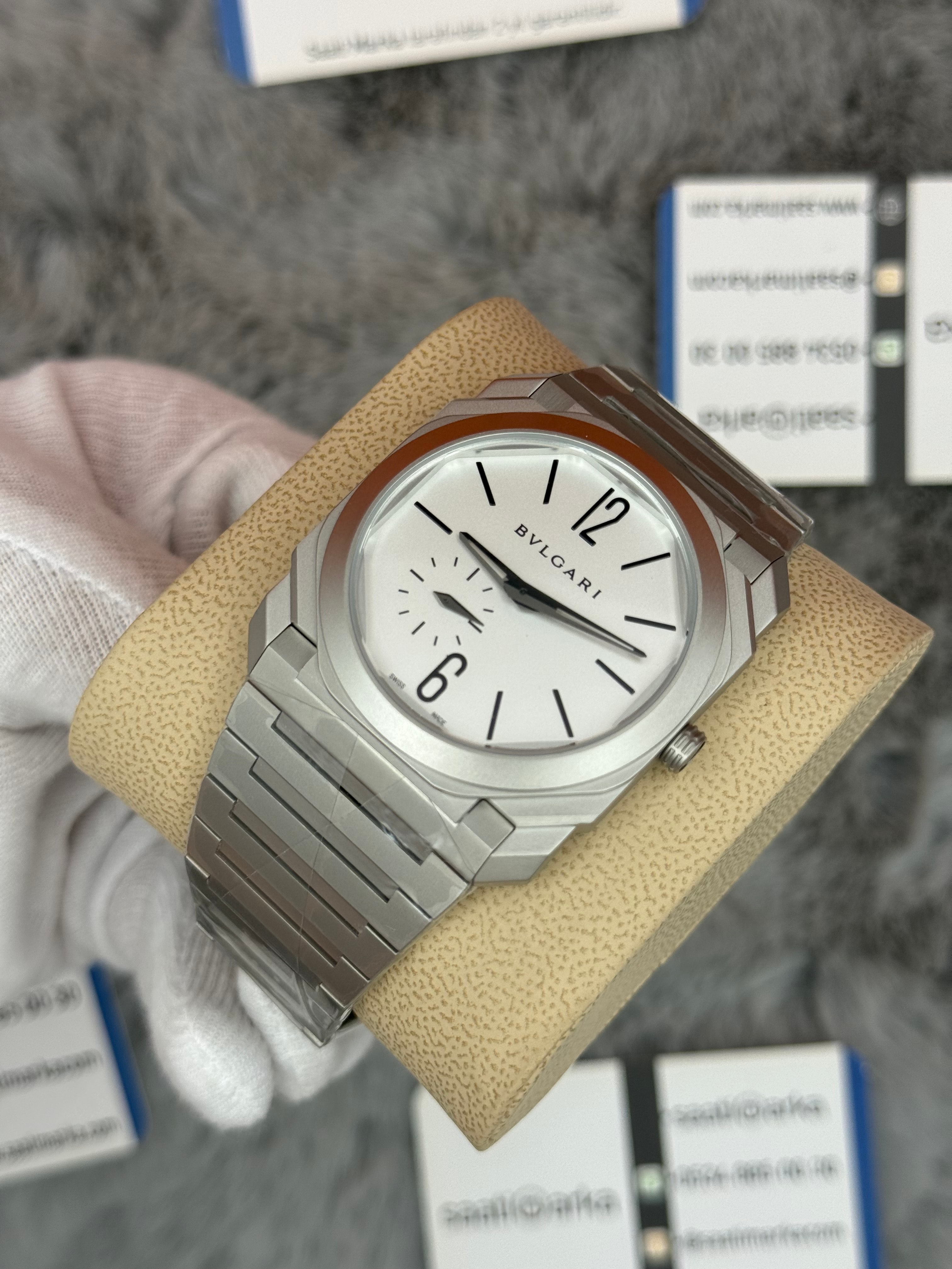 BVLGARİ octo 40mm beyaz kadran silver kasa kordon erkek kol saati