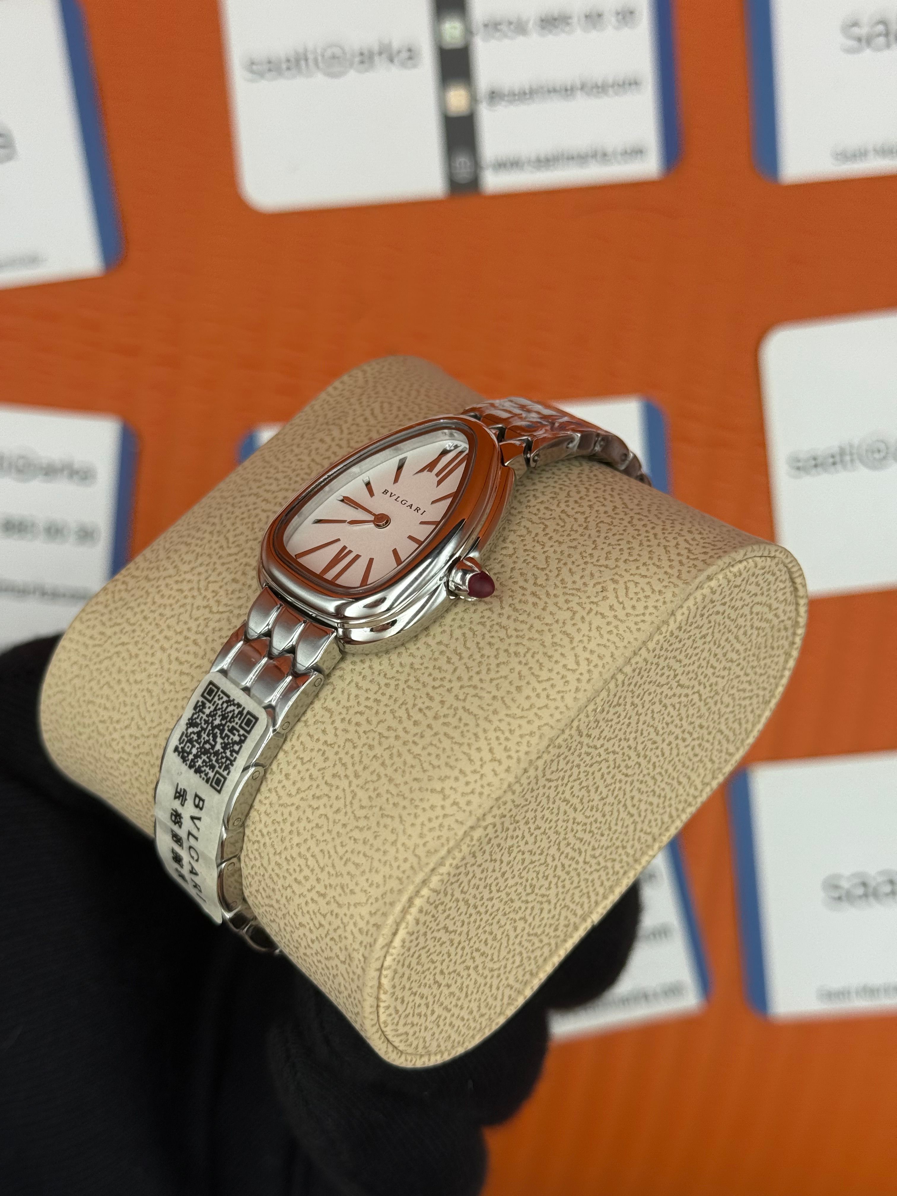 BVLGARİ serpenti seduttori beyaz kadran silver kasa kordon kadın kol saati