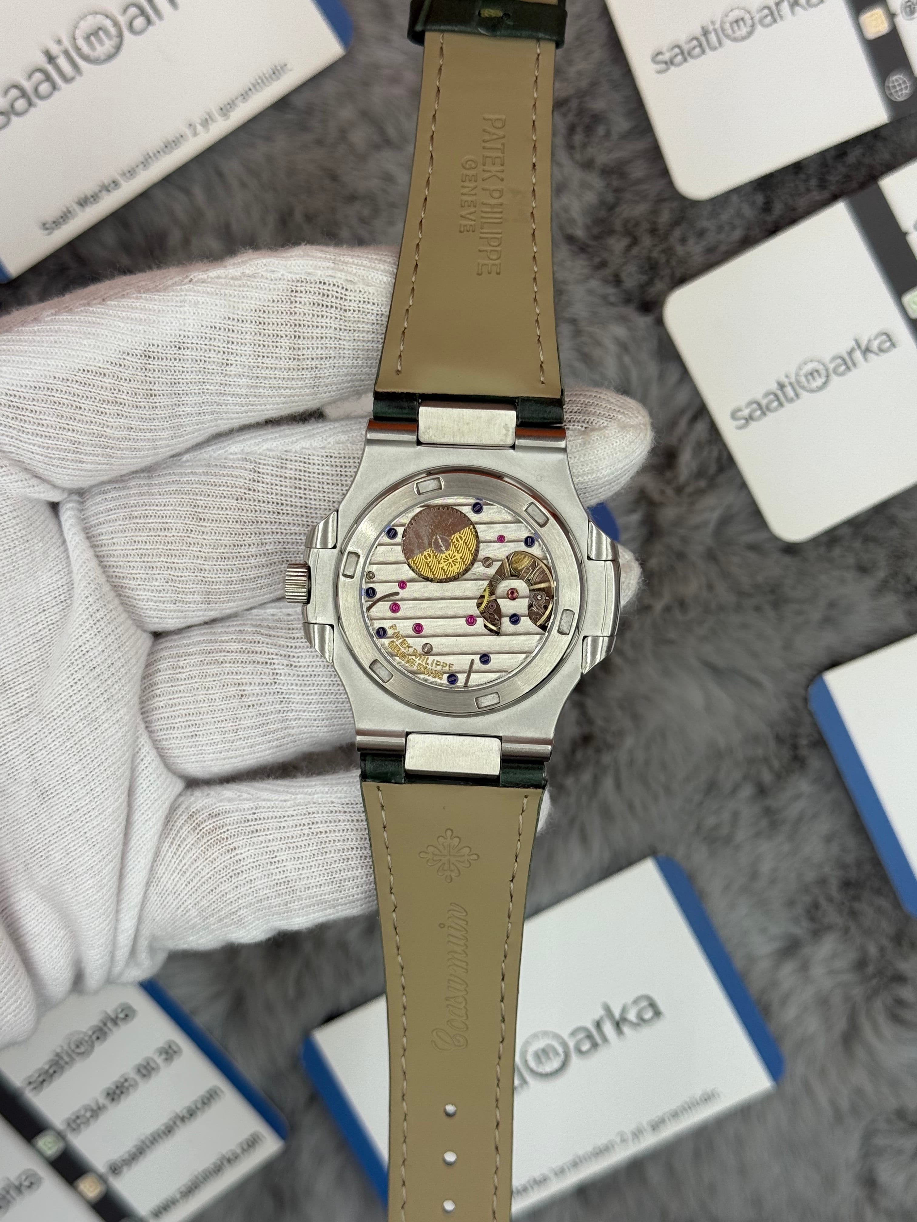 PATEK PHİLİPPE nautilus moontphase 5712 yeşil kadran yeşil deri kordon silver kasa 40mm erkek kol saati