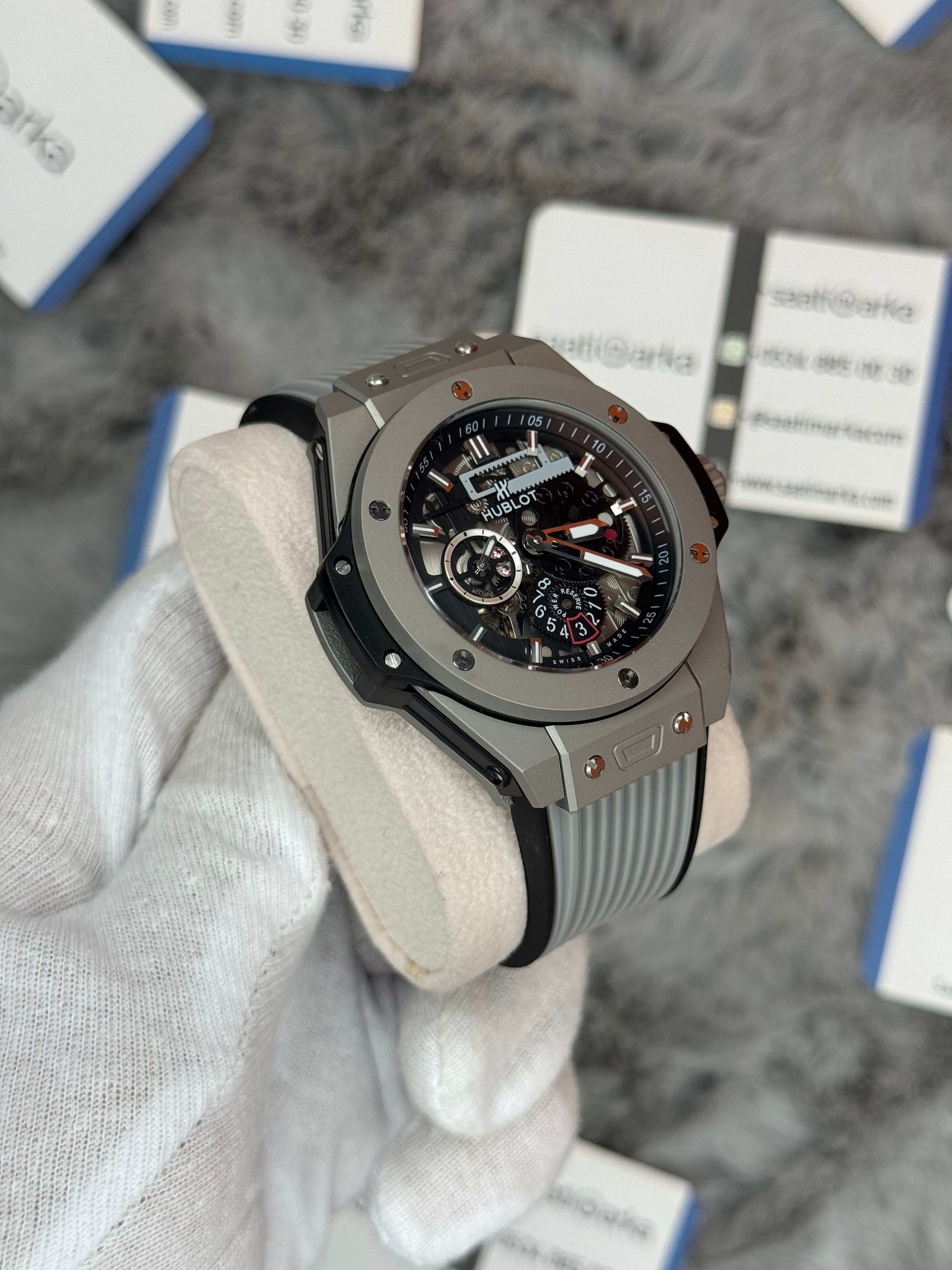 HUBLOT big bang tourbillon 42mm silver kasa gri akuçuk kordon erkek kol saati