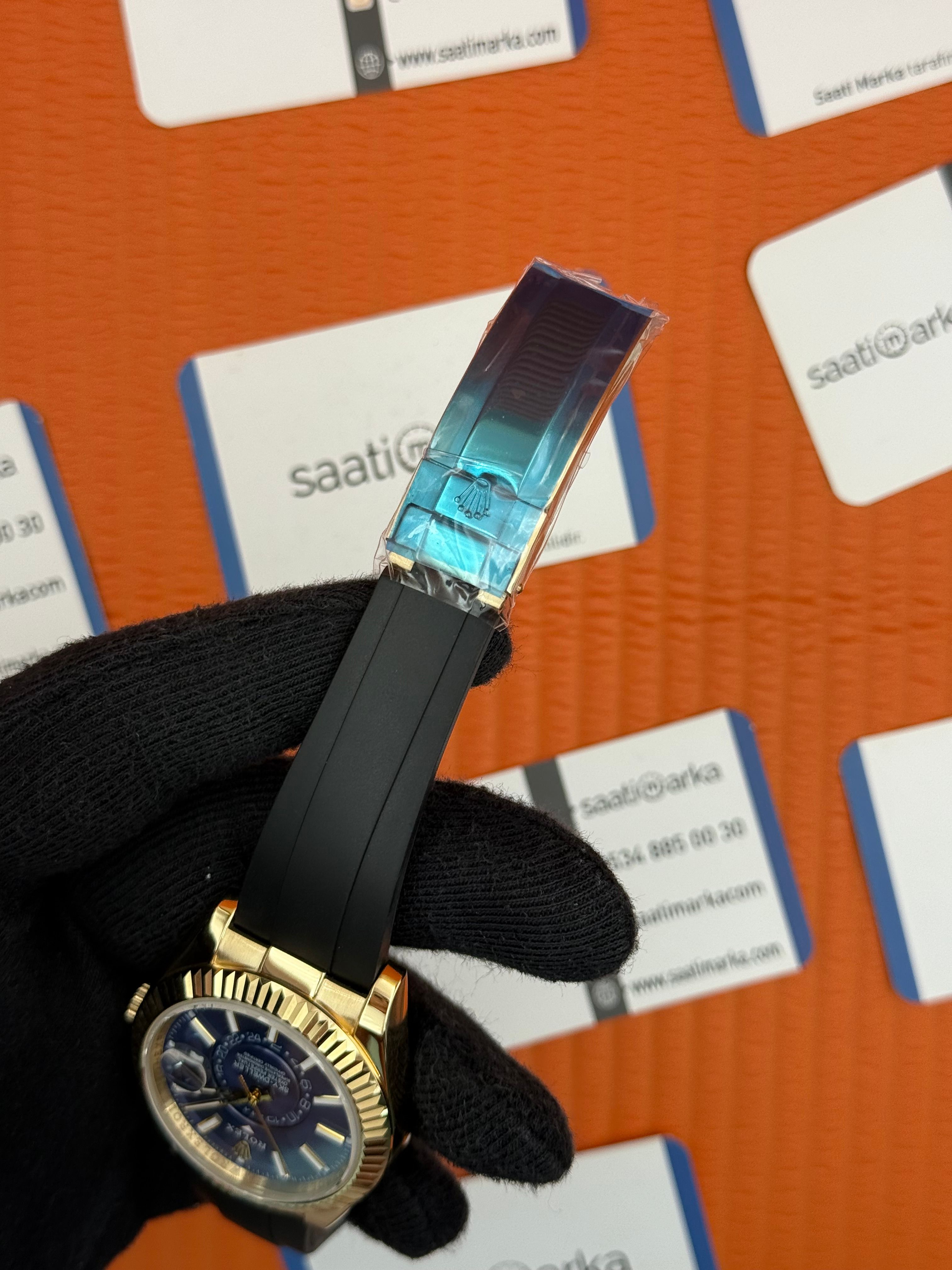 ROLEX Sky Dweller blue dial gold kasa siyah kauçuk kordon