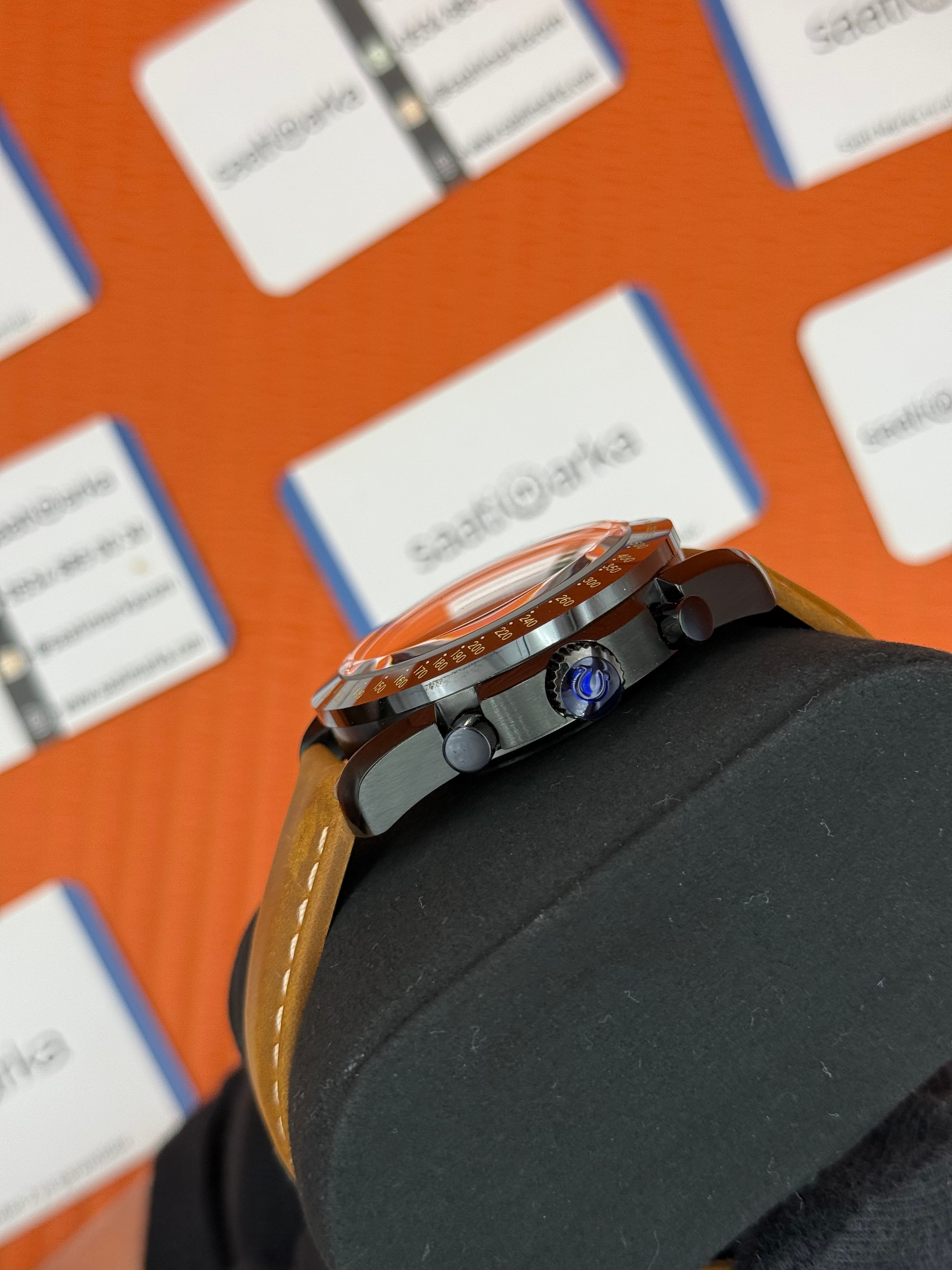 OEMGA SPEEDMASTER SİYAH KASA KADRAN DERİ KAHVE KORDON