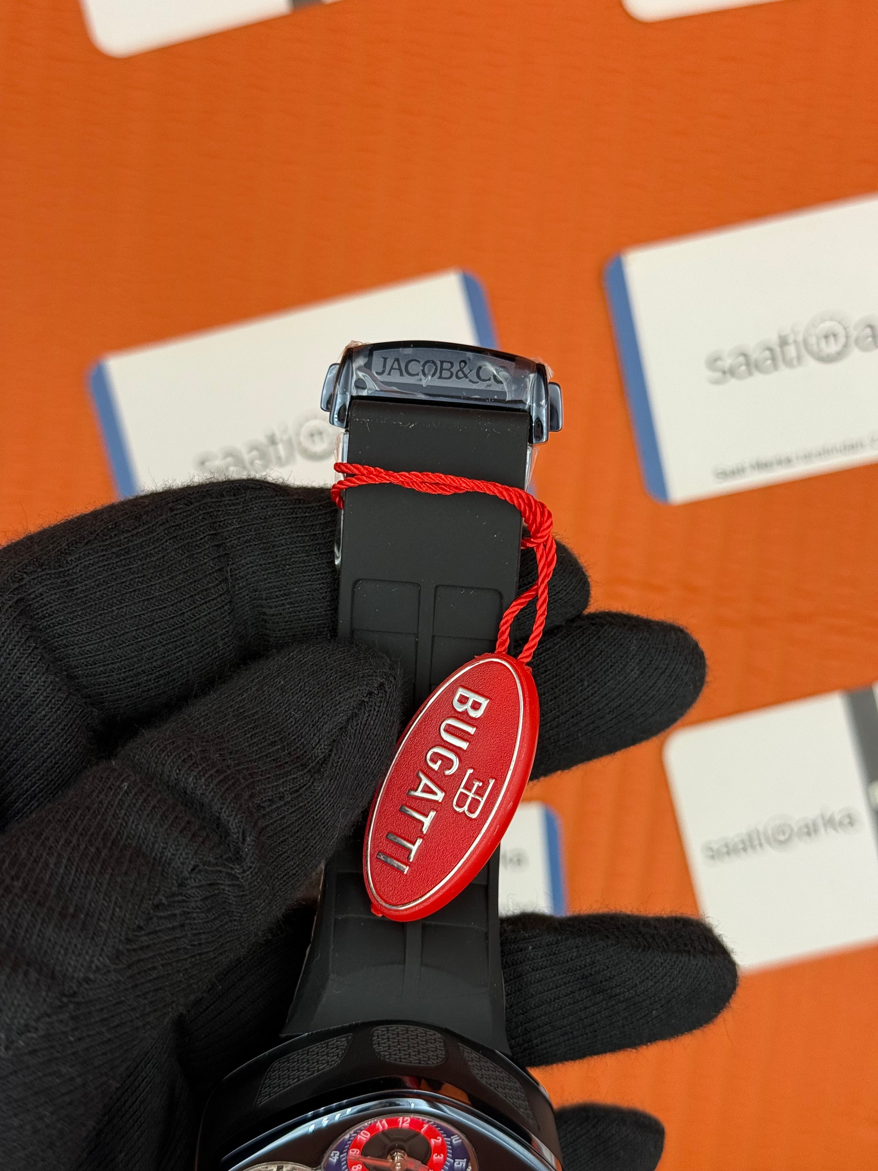 JACOB&CO BUGATTI  turbillon lacivert kasa siyah kauçuk kordon 