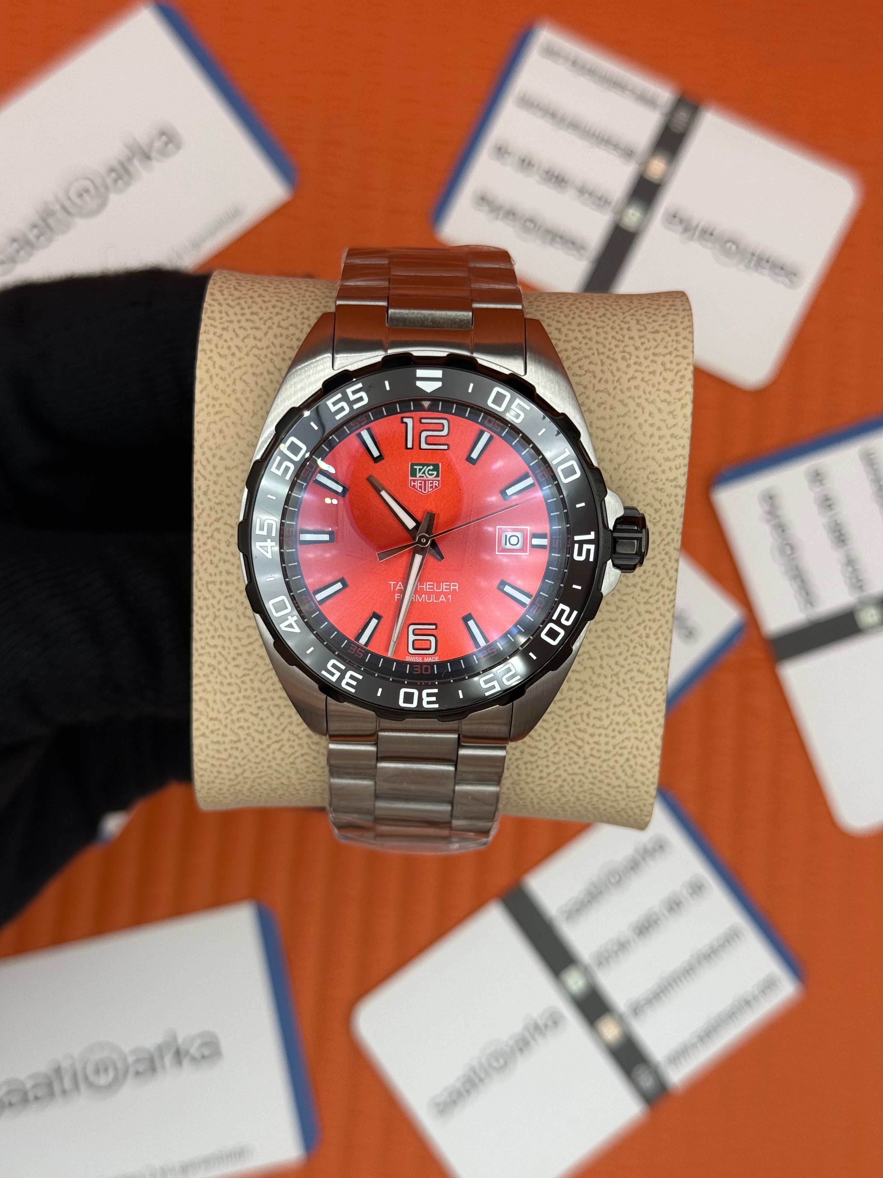 TAGHEUER FORMULA KIRMIZI KADRAN SİYAH BEZEL ÇELİK KASA KORDON 