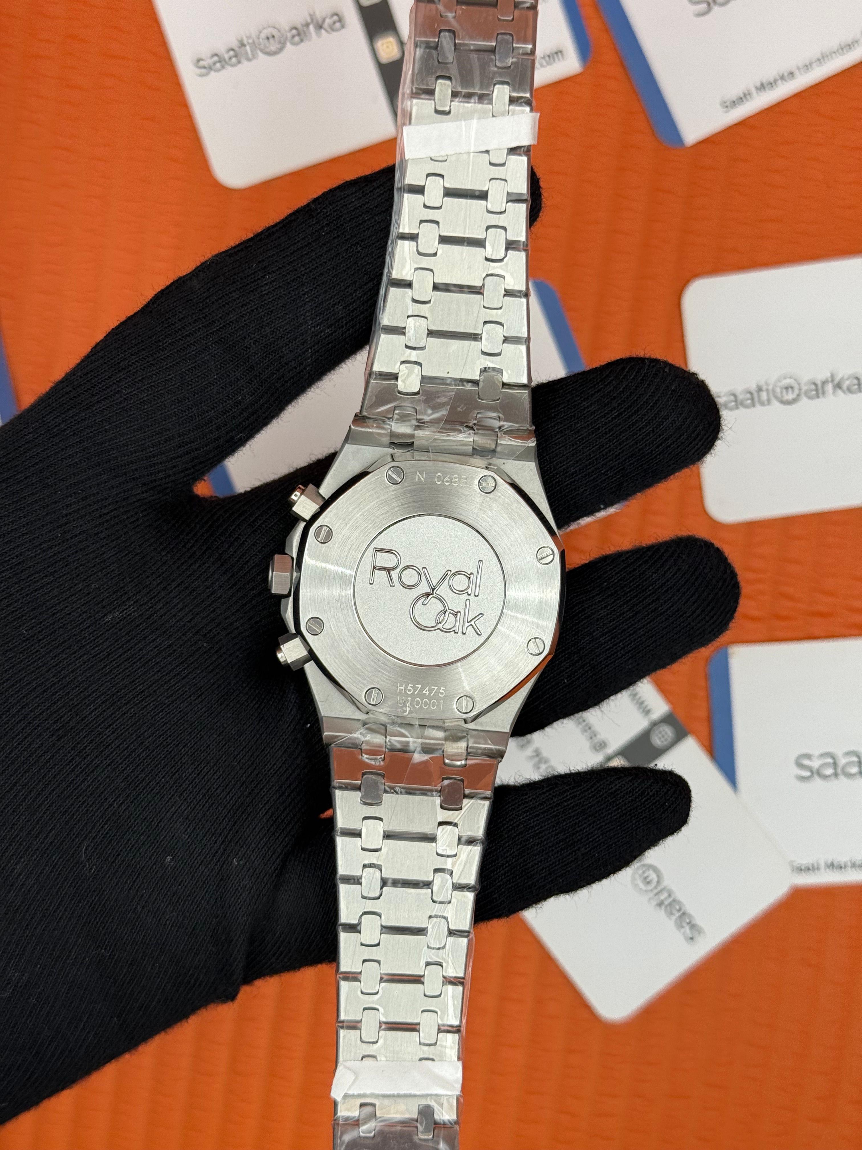 AUDEMARS PİGUET ROYAL OAK SİLVER KASA KORDON BEYAZ KADRAN