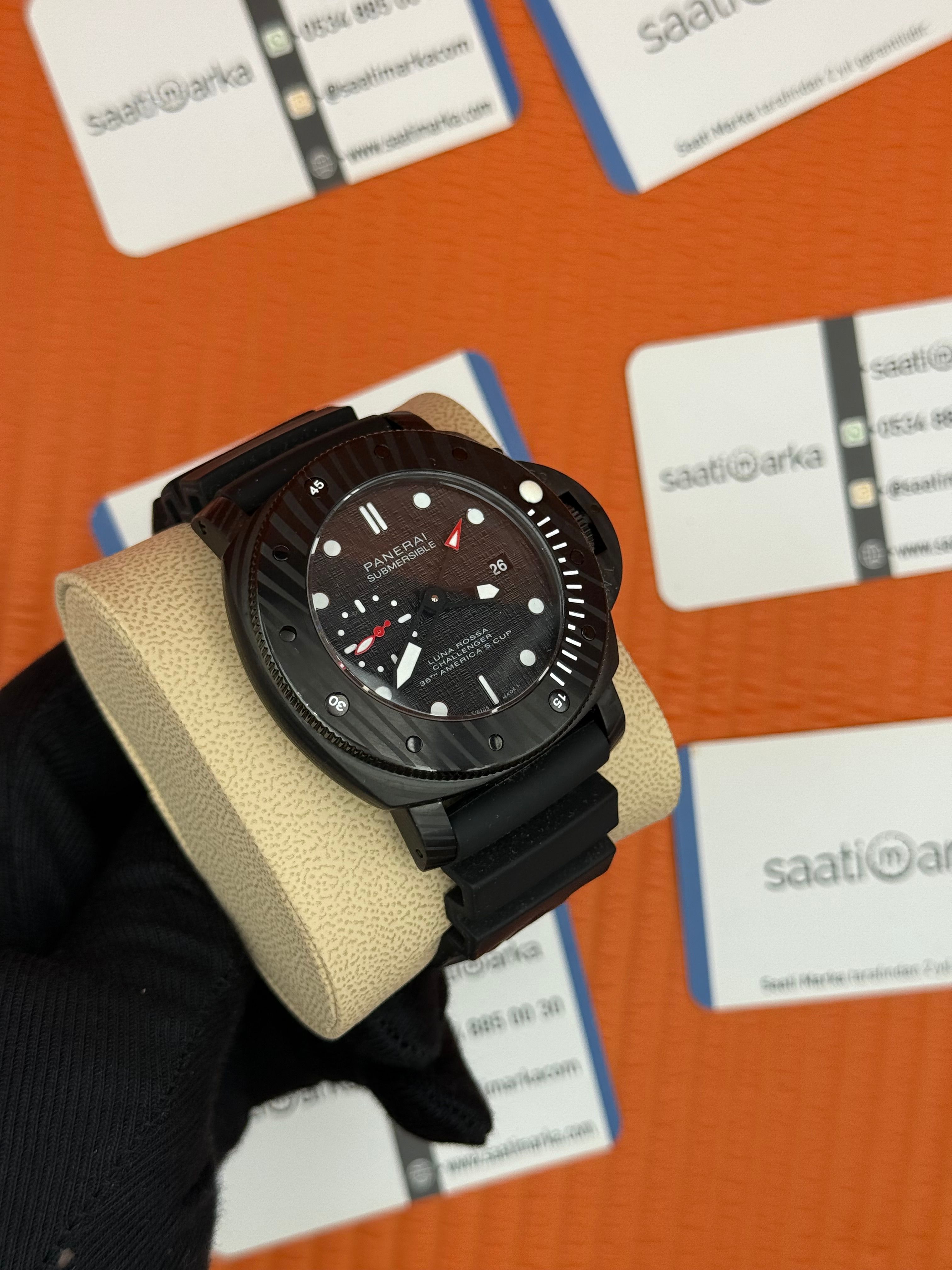 PANERAI submersible luna rossa carbon kasa siyah kauçuk kordon siyah kasa 