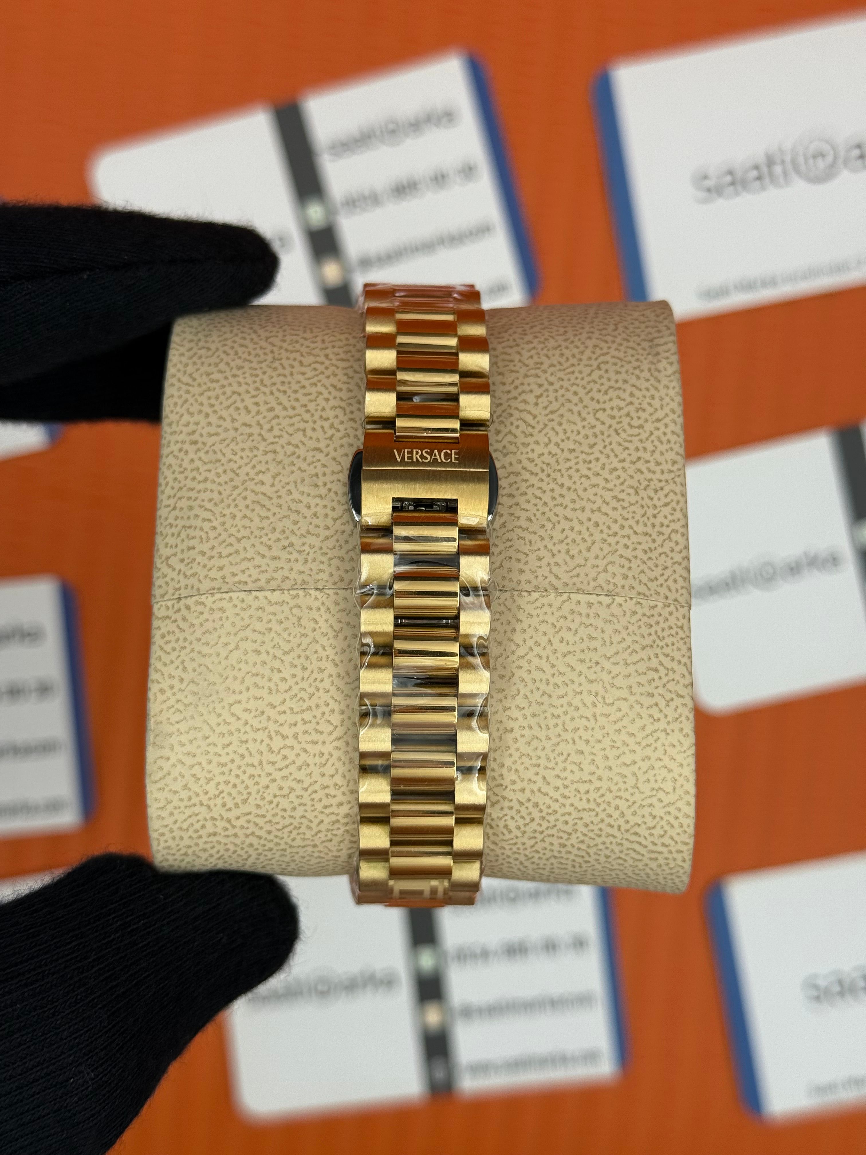 VERSACE beyaz kadran gold kasa kordon kadın kol saati