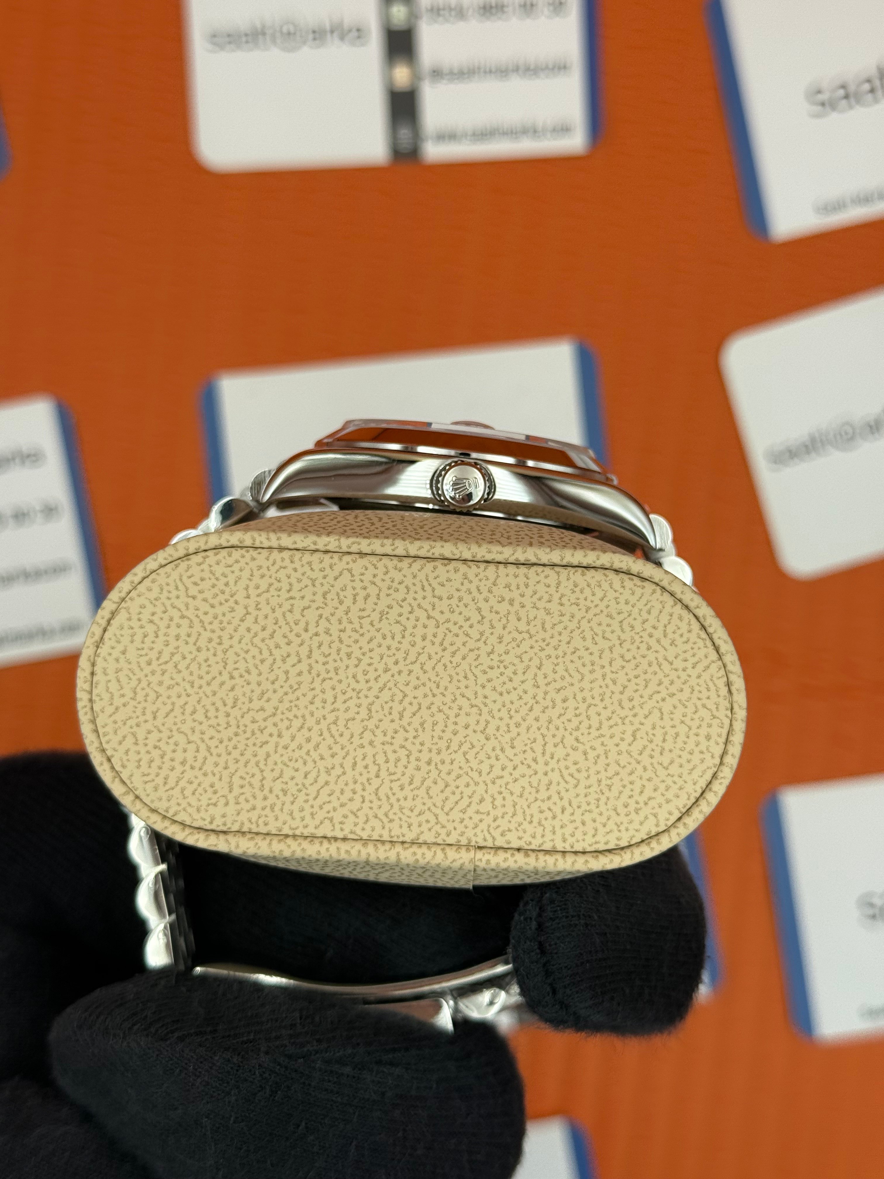 ROLEX Datejust roma rakamlı blue dial silver jubilee kordon