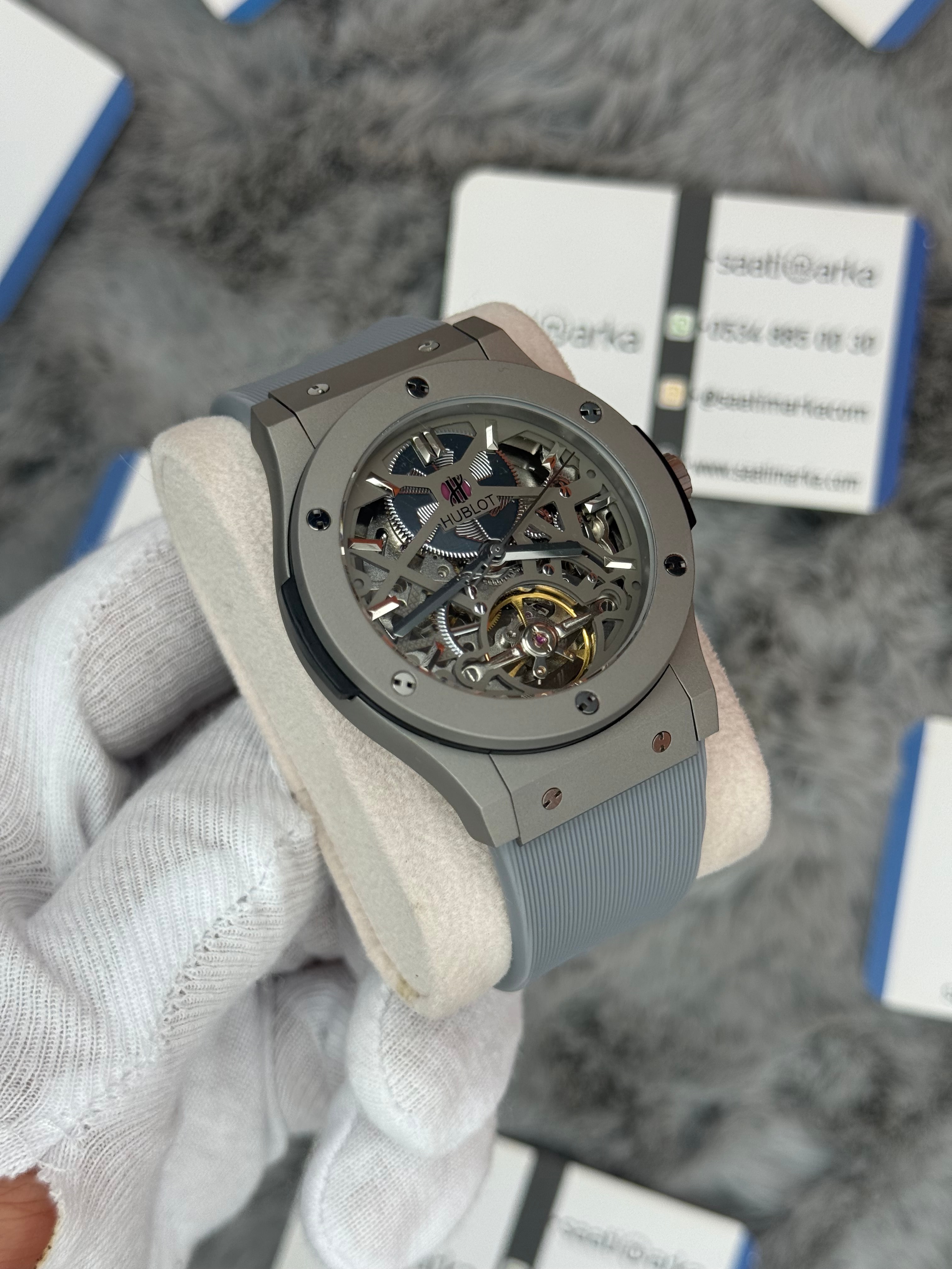 HUBLOT big bang tourbillon 41mm silver kasa gri kauçuk kordon erkek kol saati