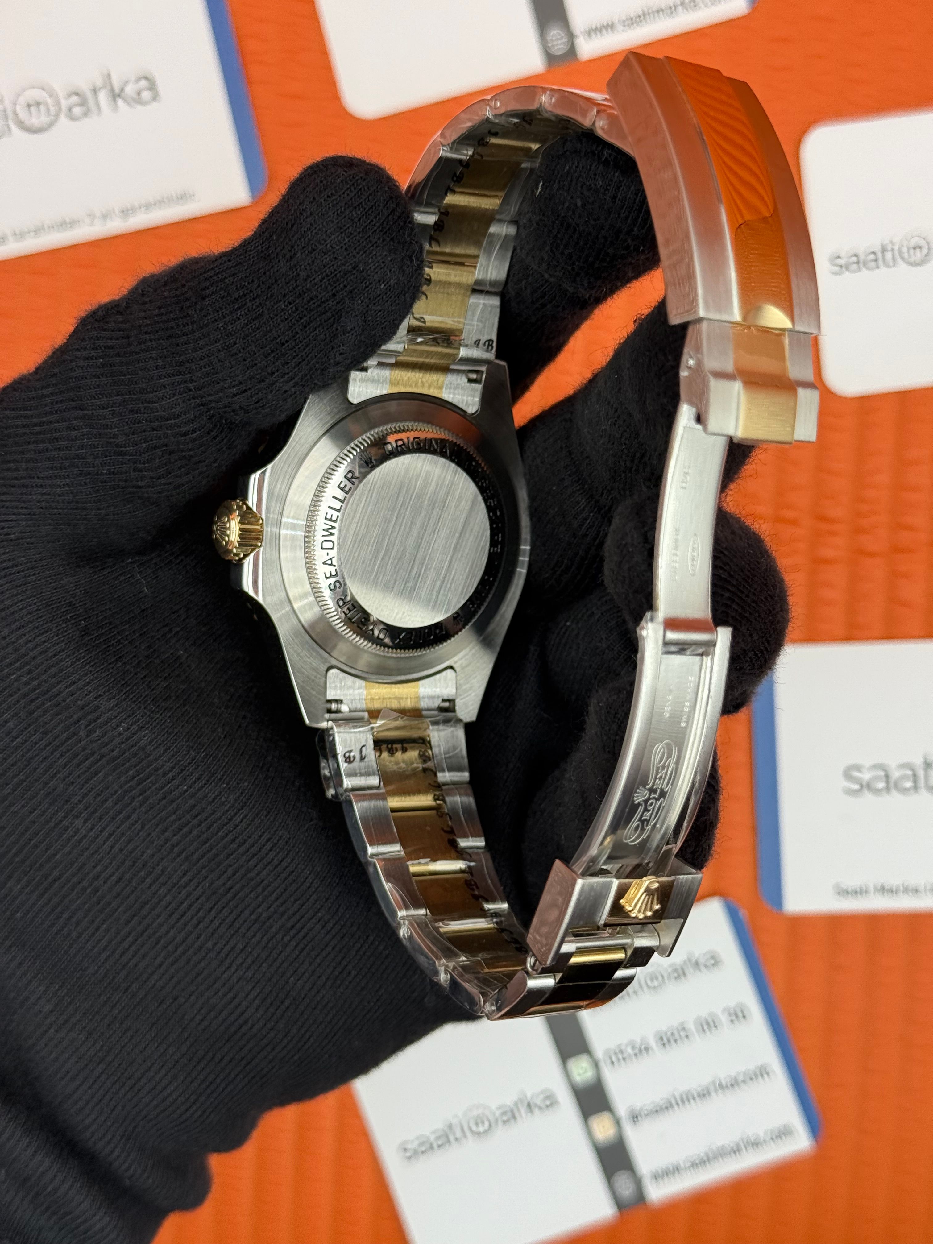 ROLEX Sea Dweller oyster black dial gold silver kasa-kordon