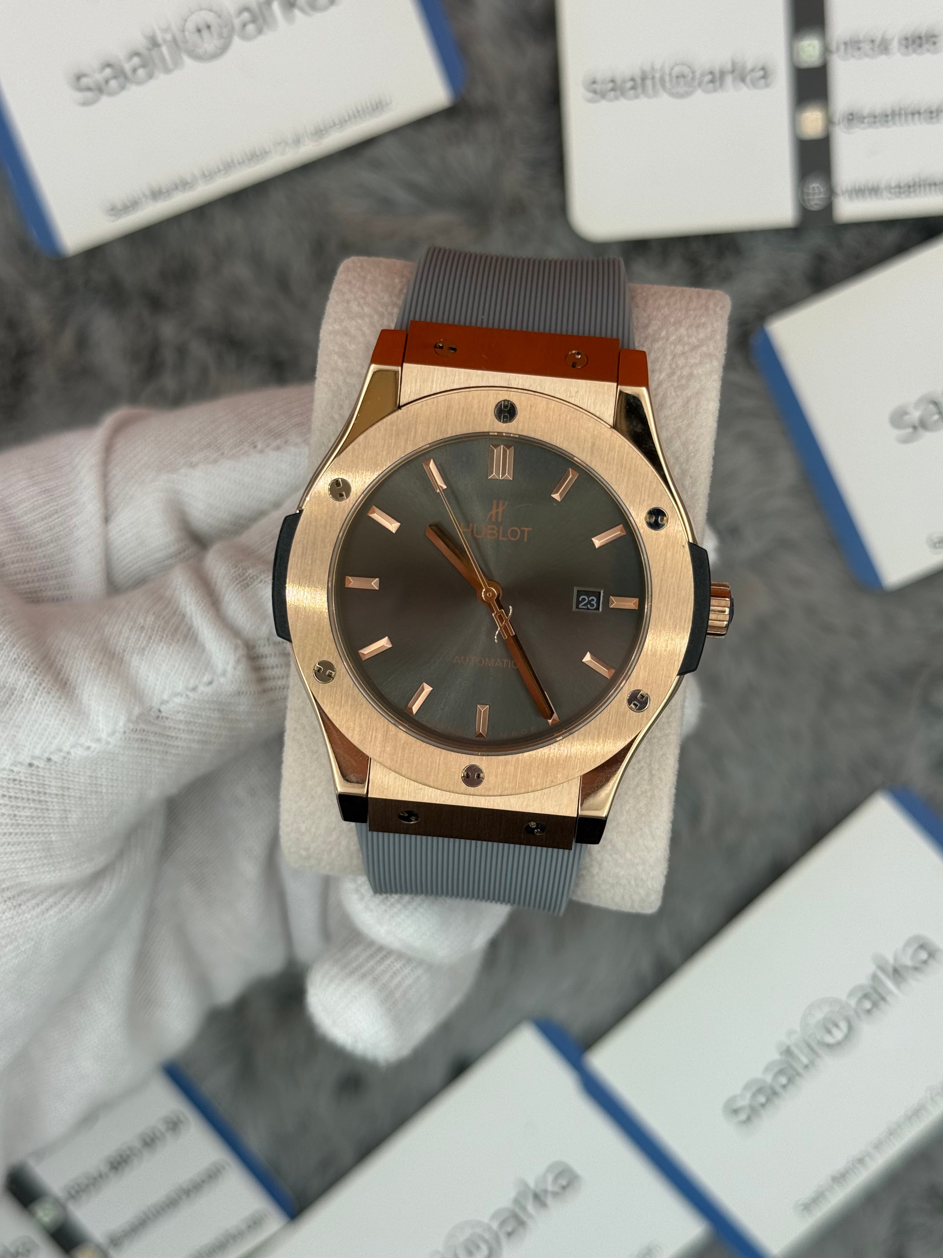 HUBLOT vendome 41mm rose kasa gri kadran gri kauçuk kordon erkek kol saati