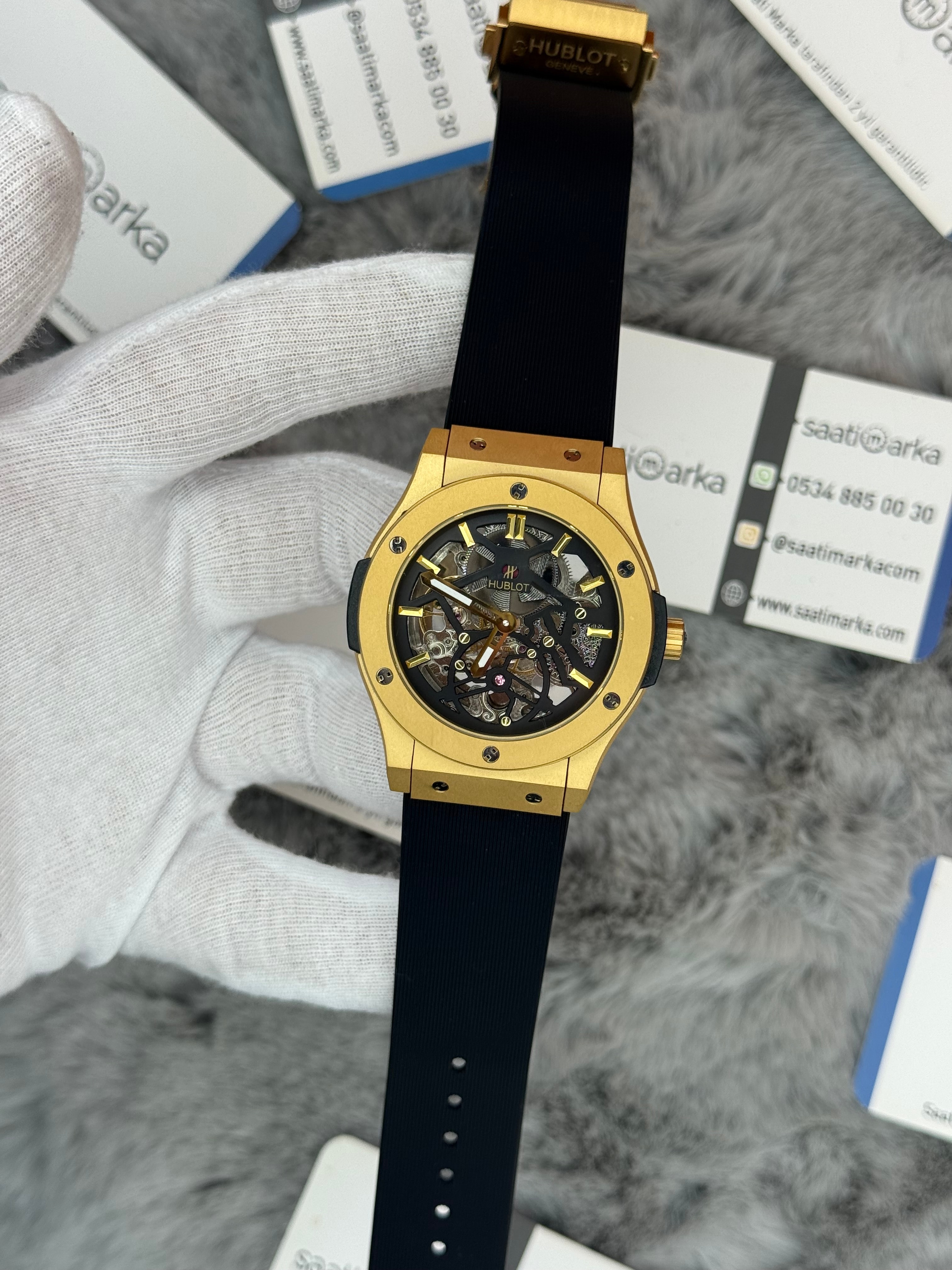 HUBLOT big bang tourbillon 41mm gold kasa siyah kauçuk kordon erkek kol saati
