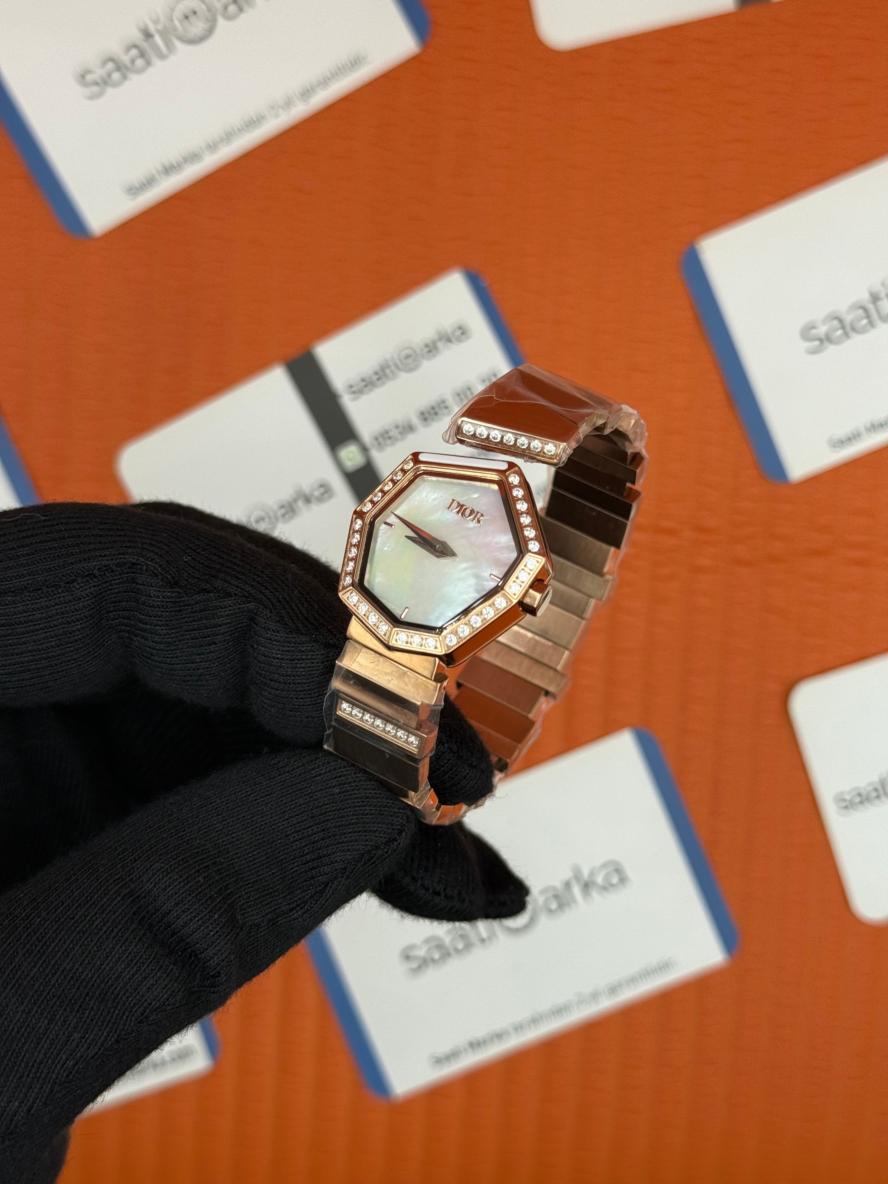 DİOR taşlı bezel sedef kadran rose kasa kordon kadın kol saati