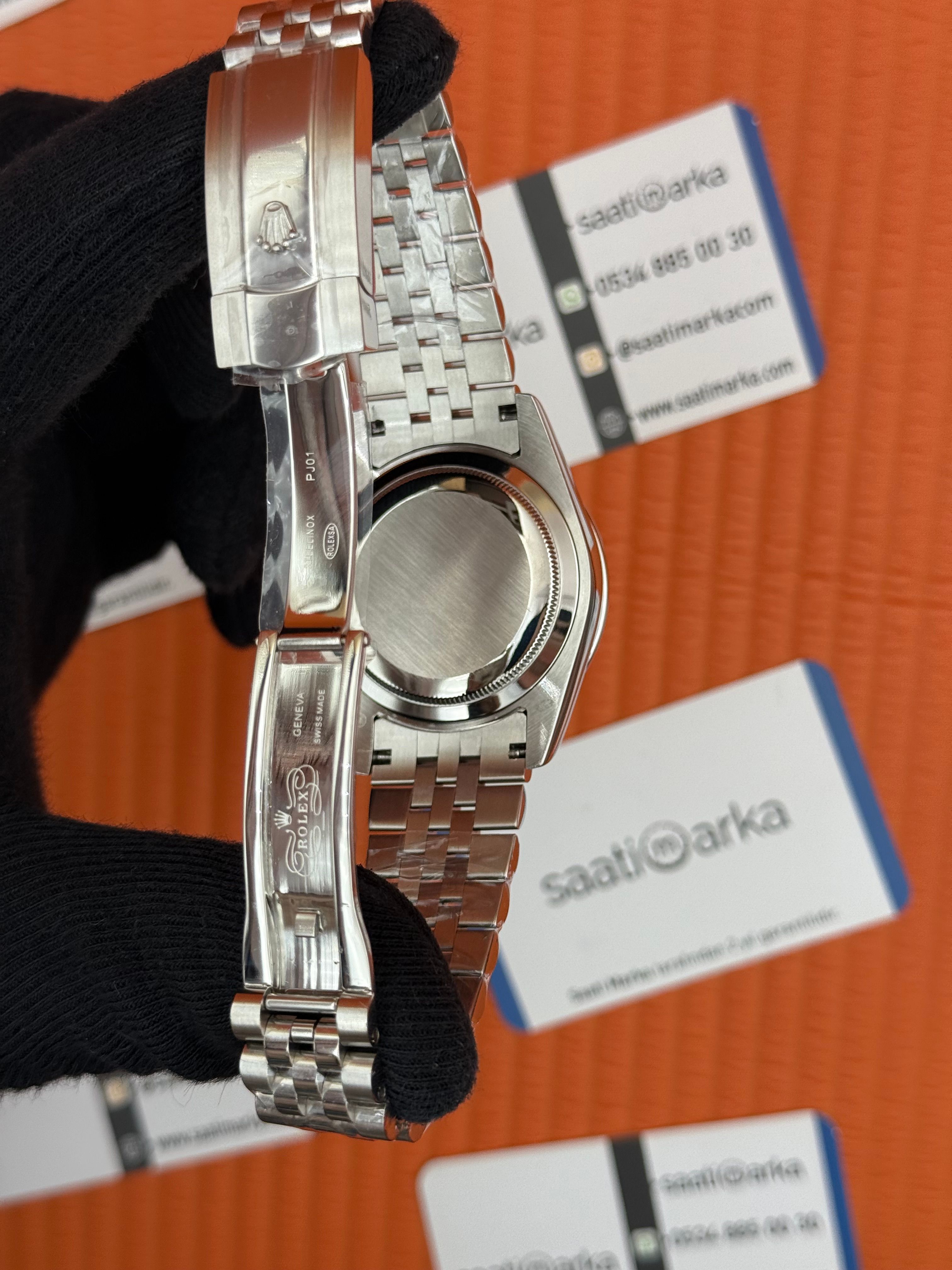 ROLEX Datejust taşlı bezel baget taşlı black dial silver jubilee kordon