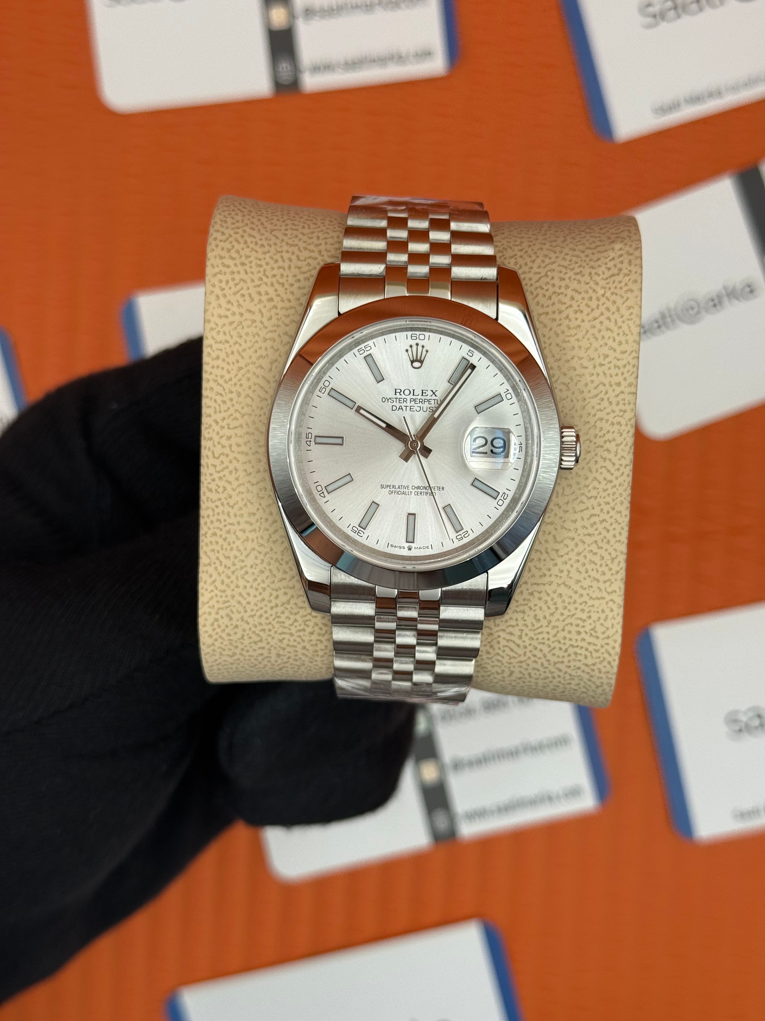 ROLEX Datejust white dial silver jubilee kordon