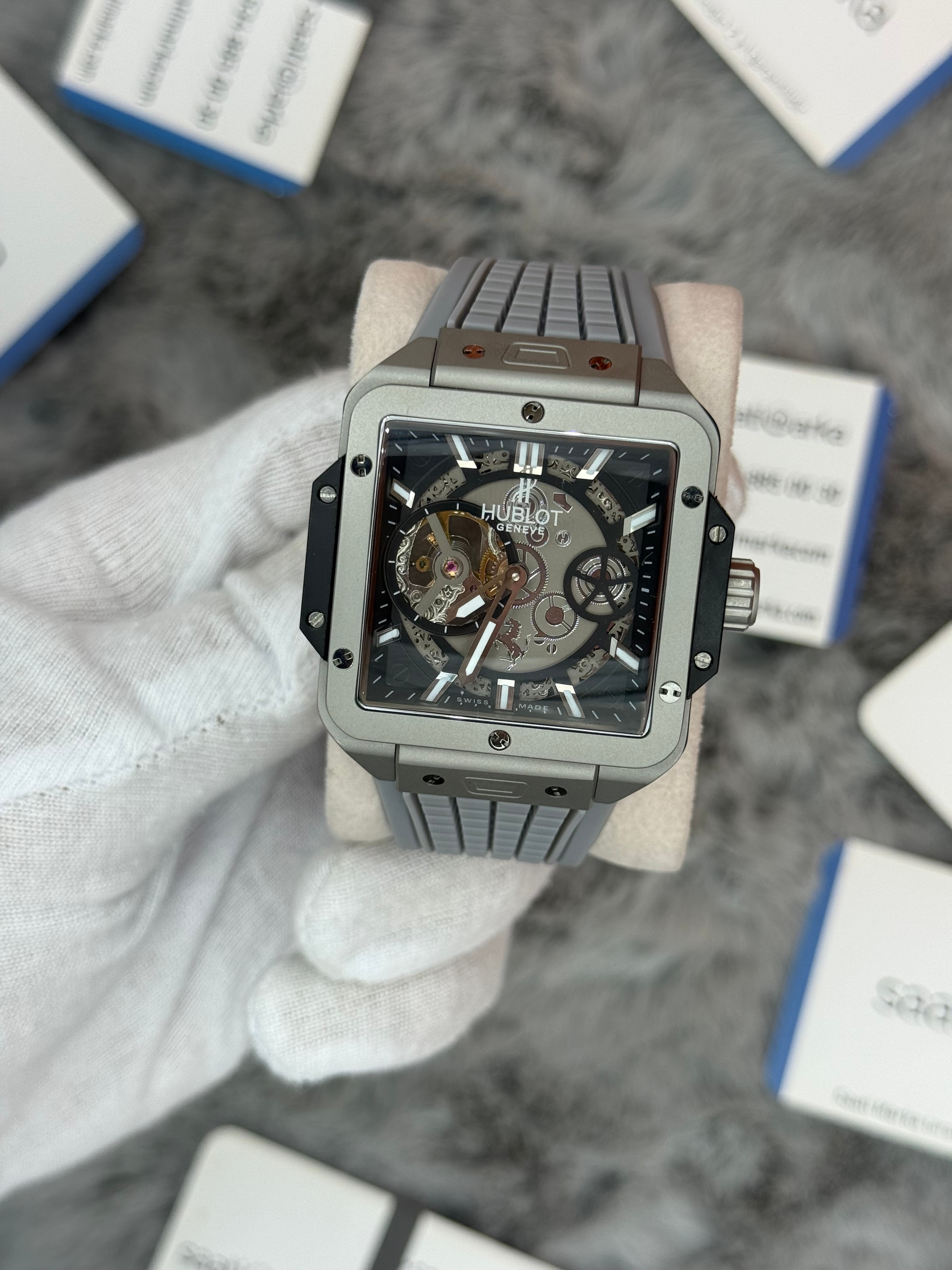 HUBLOT square bang tourbillon 42mm silver kasa gri kauçuk kordon erkek kol saati
