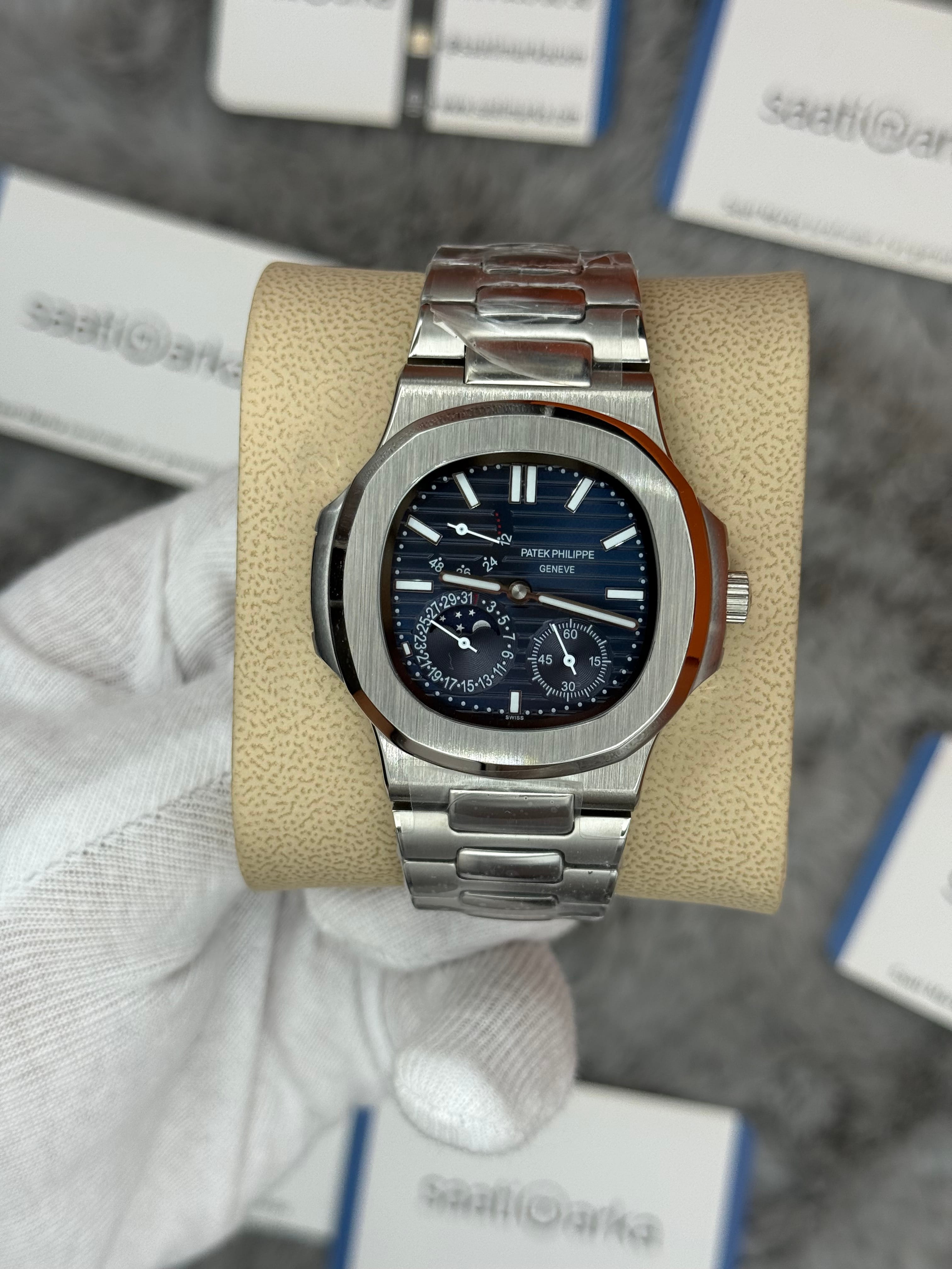 PATEK PHİLİPPE nautilus moontphase 5712 mavi kadran silver kasa kordon 40mm erkek kol saati