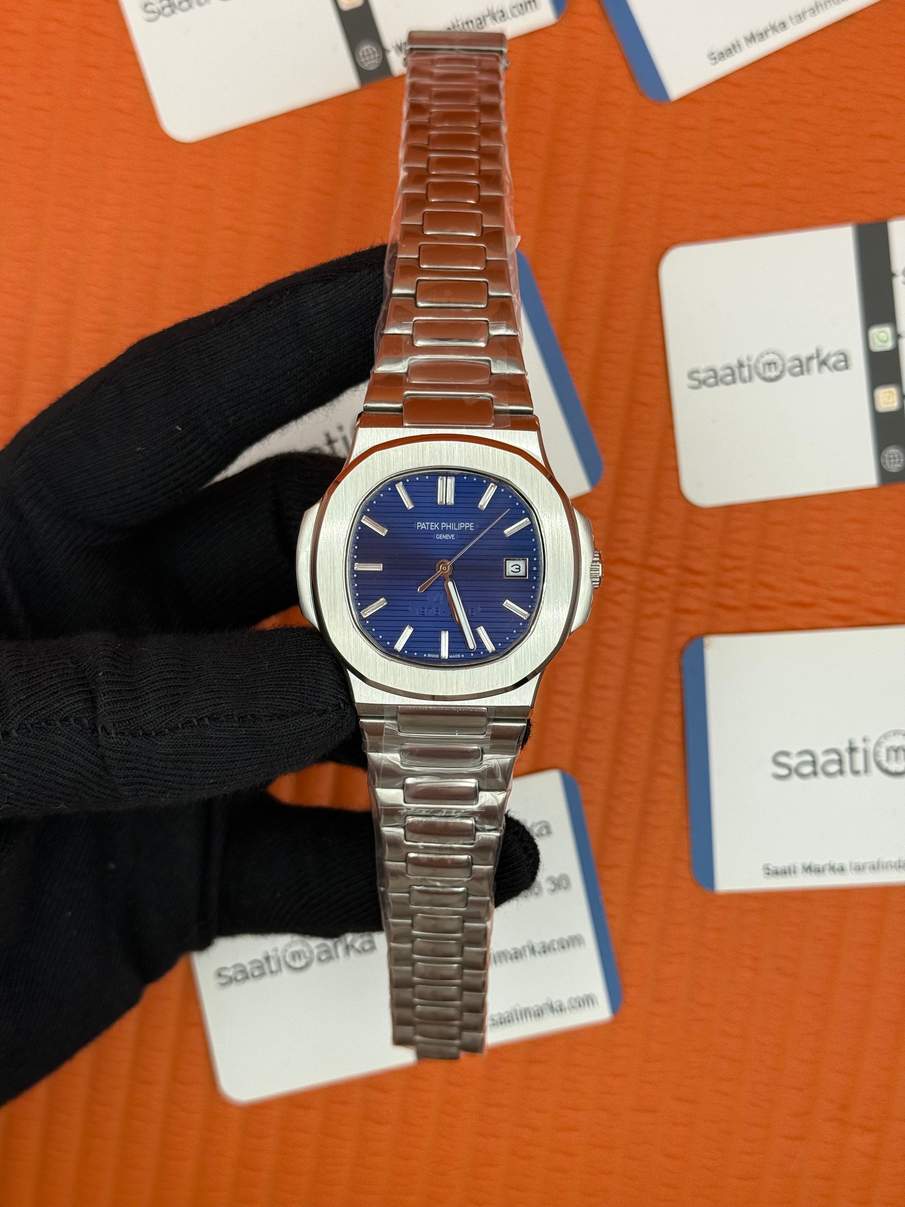 PATEK PHILIPPE nautilus blue dial silver kasa kordon