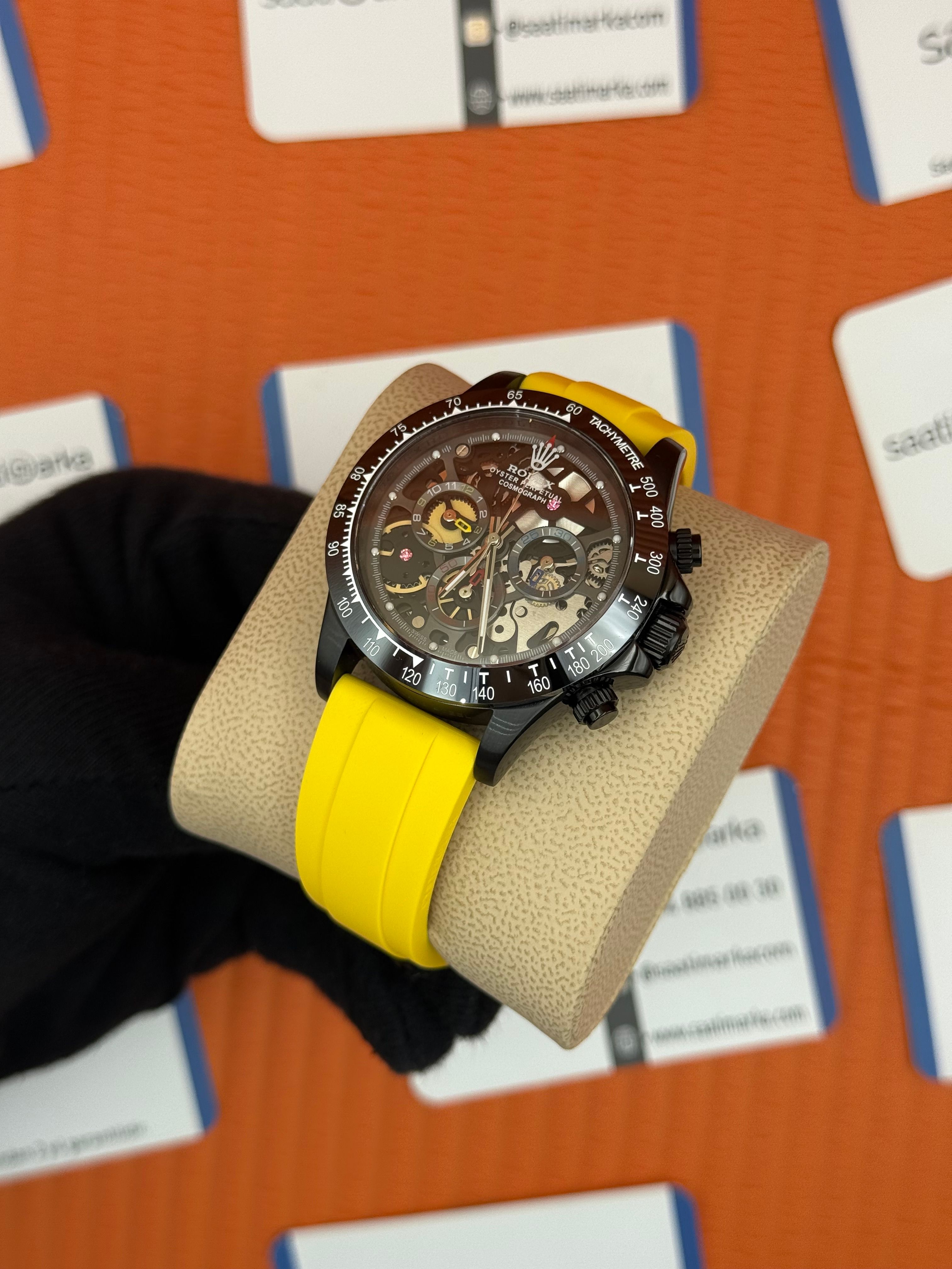 ROLEX Daytona juan pablo montoya sarı kauçuk kordon siyah kasa