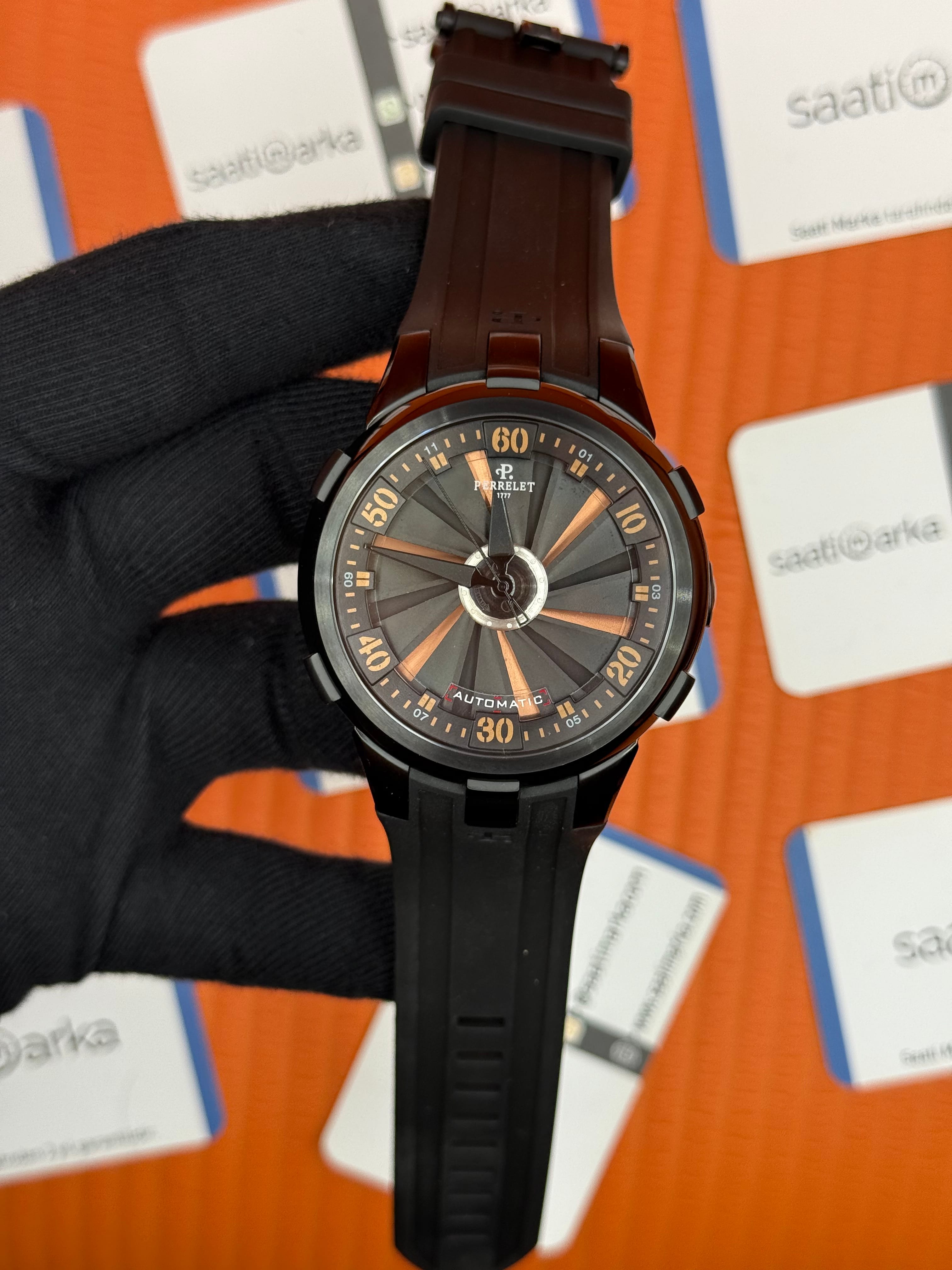 PERRELET turbine black dial siyah kasa siyah kauçuk kordon erkek kol saati