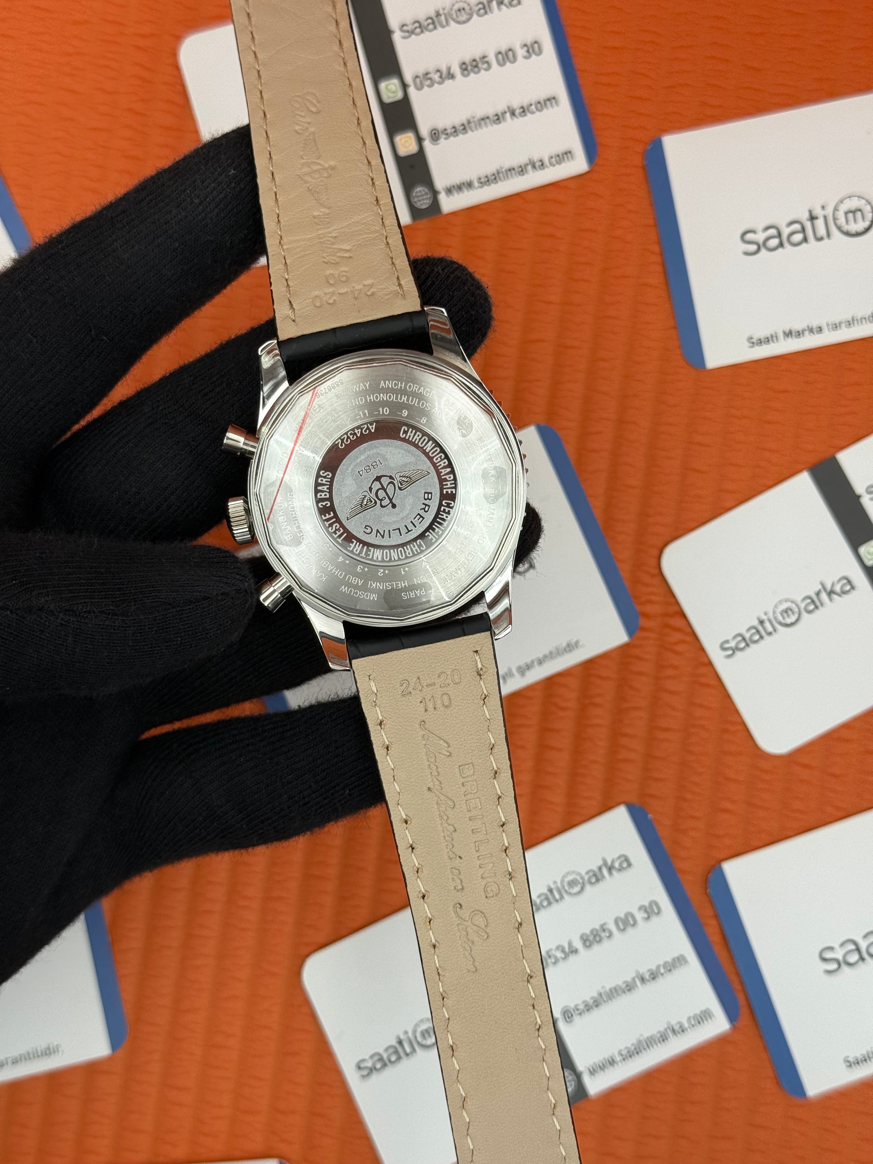 BREITLING Navitimer siyah deri kordon siyah kadran çelik kasa