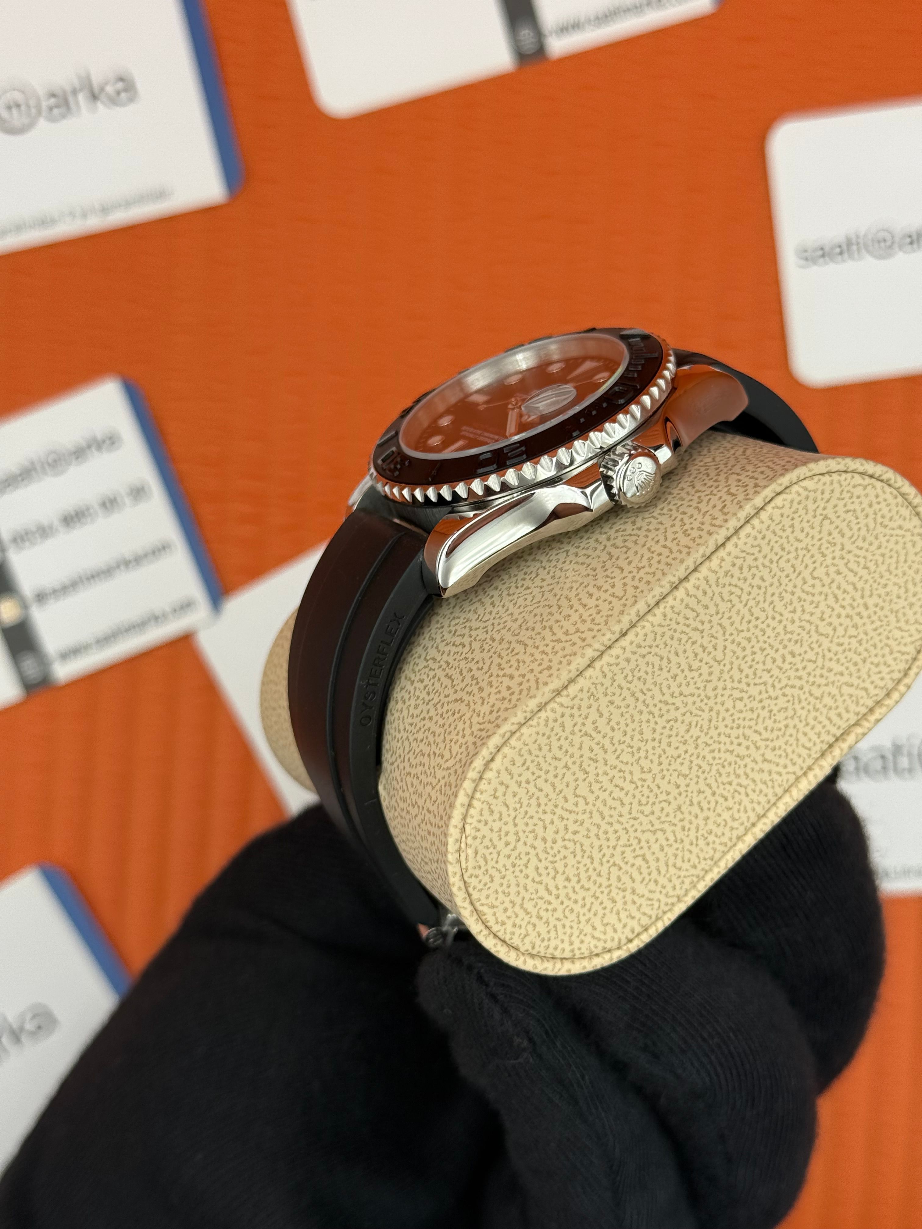 ROLEX Yacht Master black sial siyah kauçuk kordon silver kasa