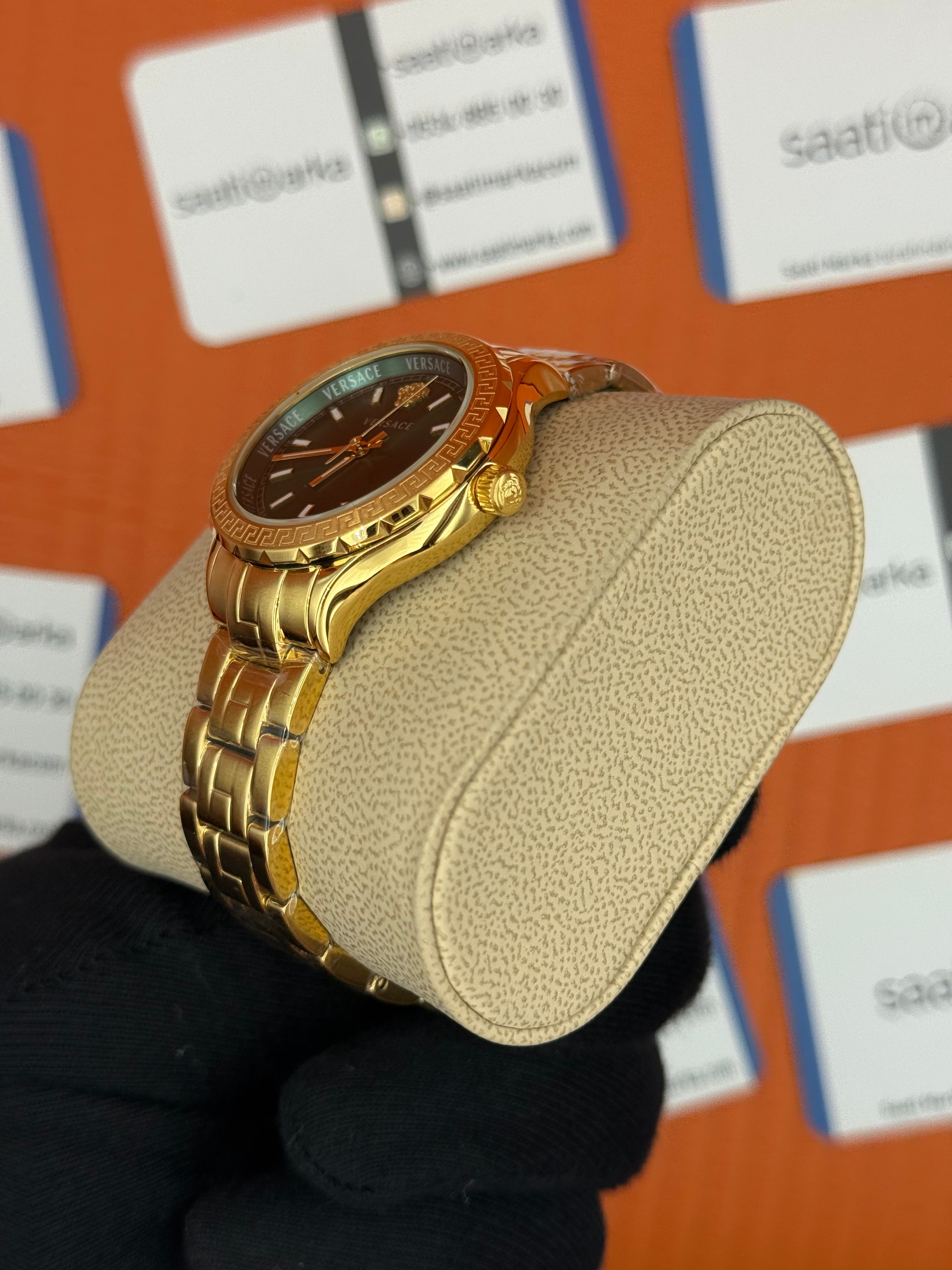 VERSACE yeşil kadran gold kasa kordon kadın kol saati