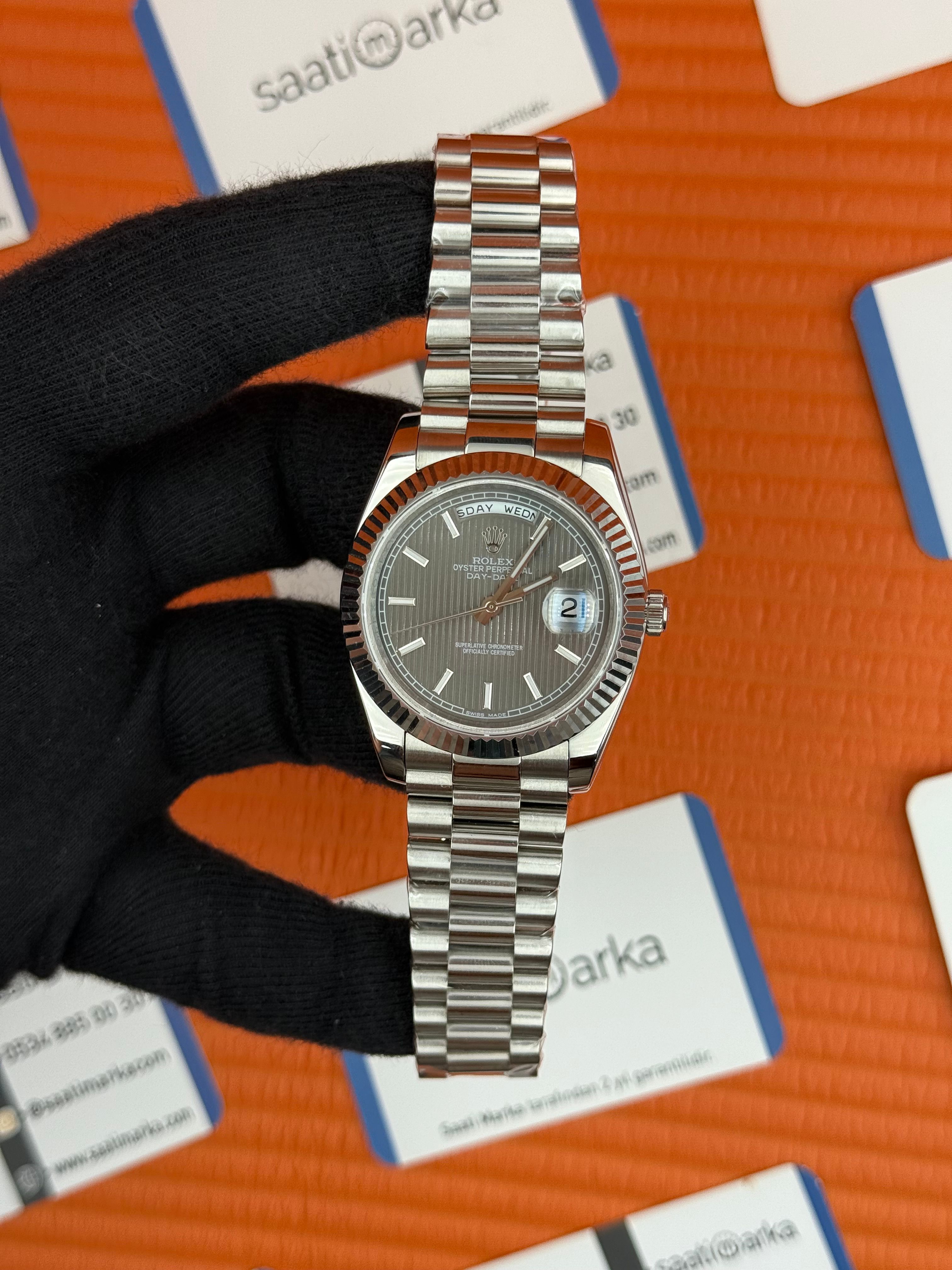 ROLEX Day Date çizgili gri kadran silver president kordon