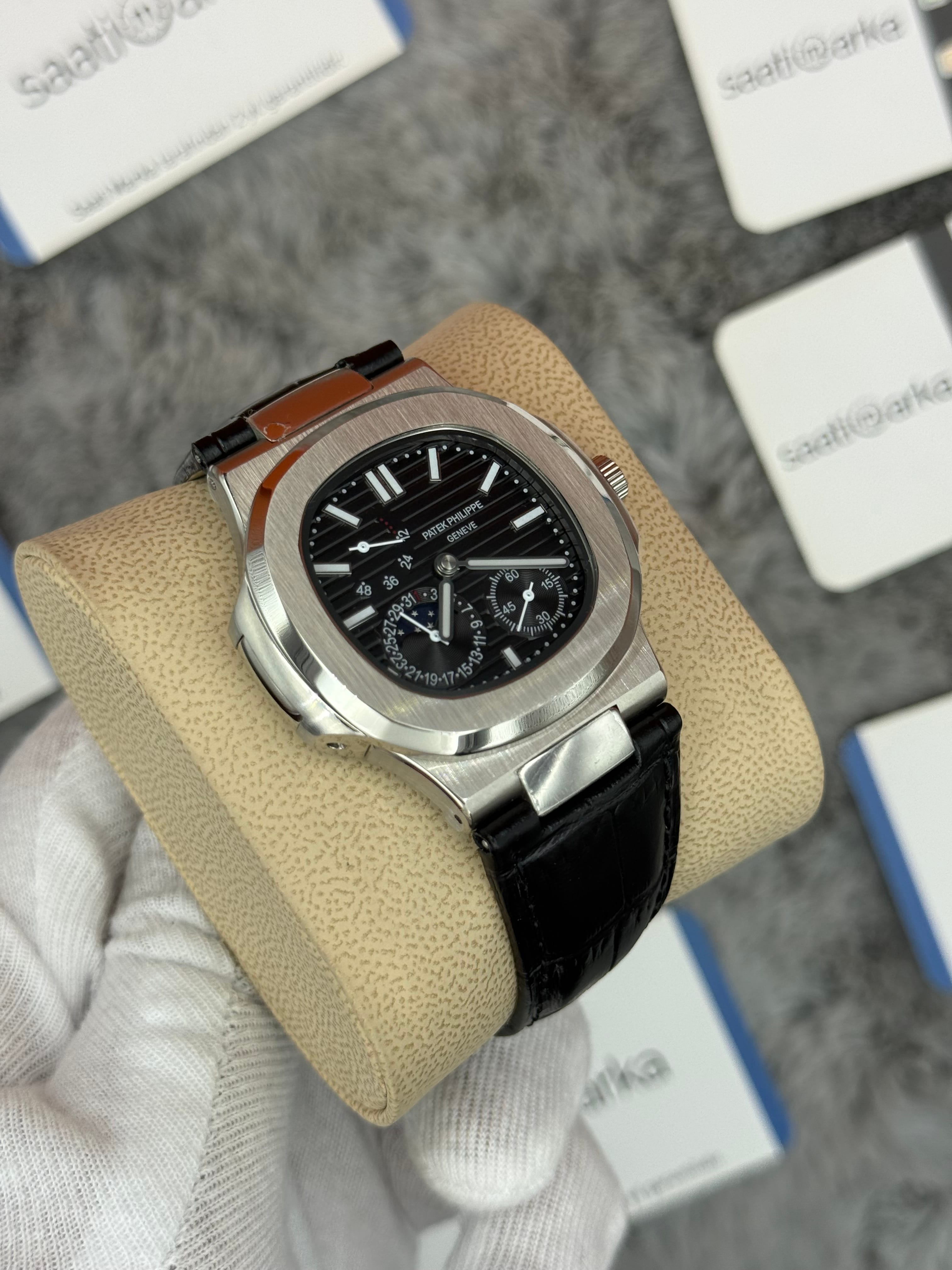 PATEK PHİLİPPE nautilus moontphase 5712 siyah kadran siyah deri kordon silver kasa 40mm erkek kol saati