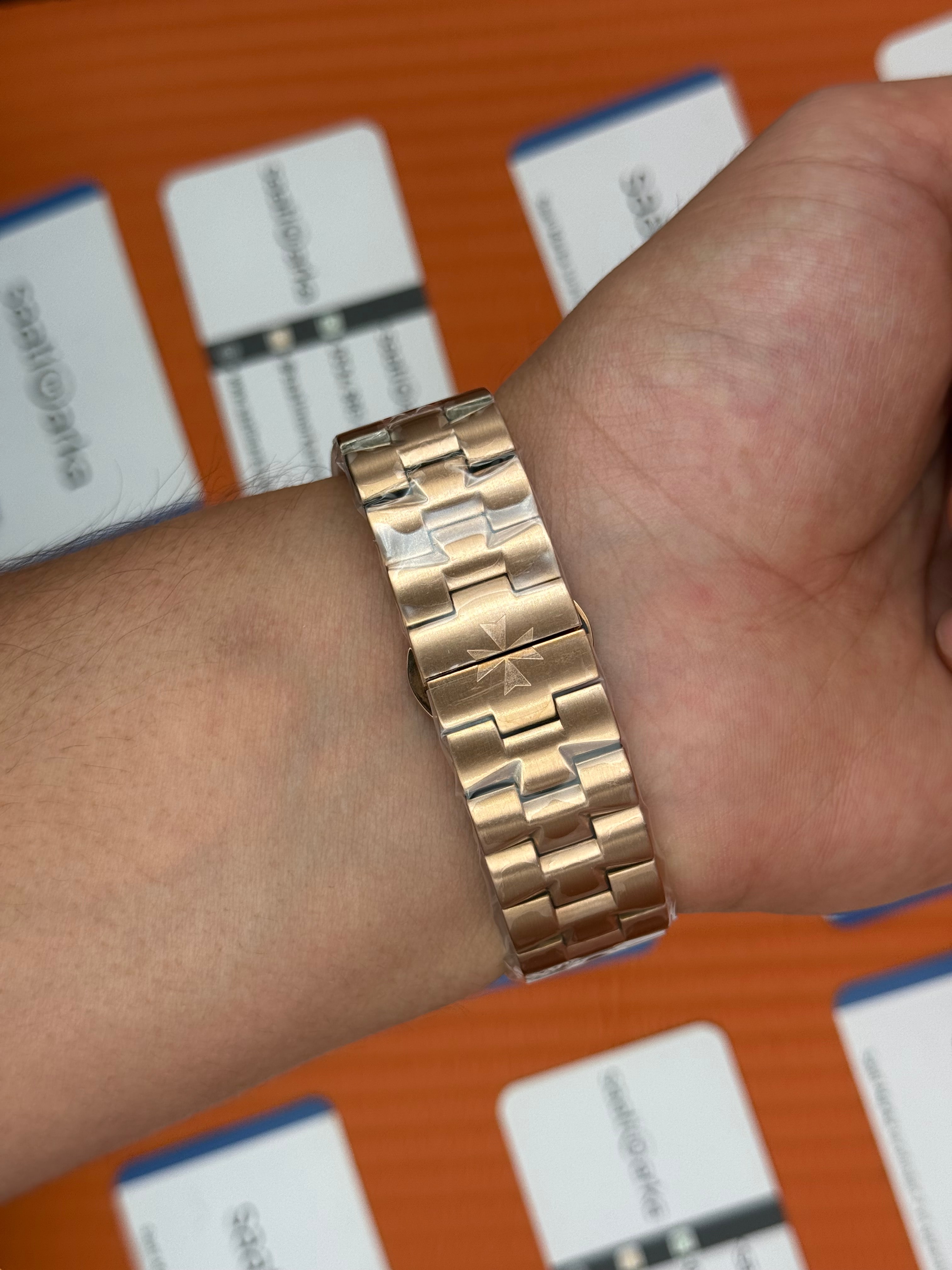 VACHERON CONSTANTIN overseas chronograph yeşil kadran rose kasa kordon erkek kol saati