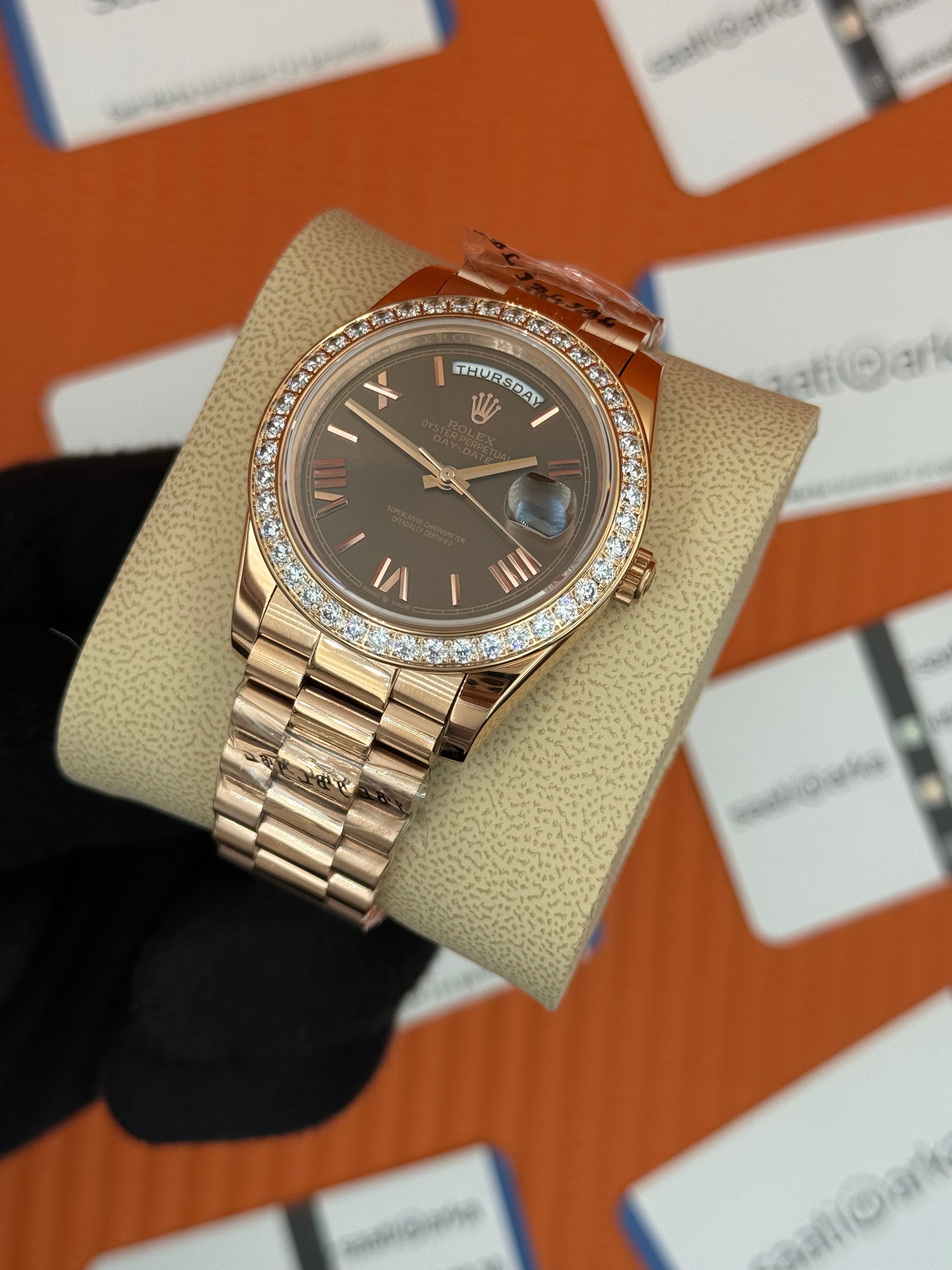 ROLEX Day Date taşlı bezel roma rakamlı chocolate kadran rose kasa-kordon oyster