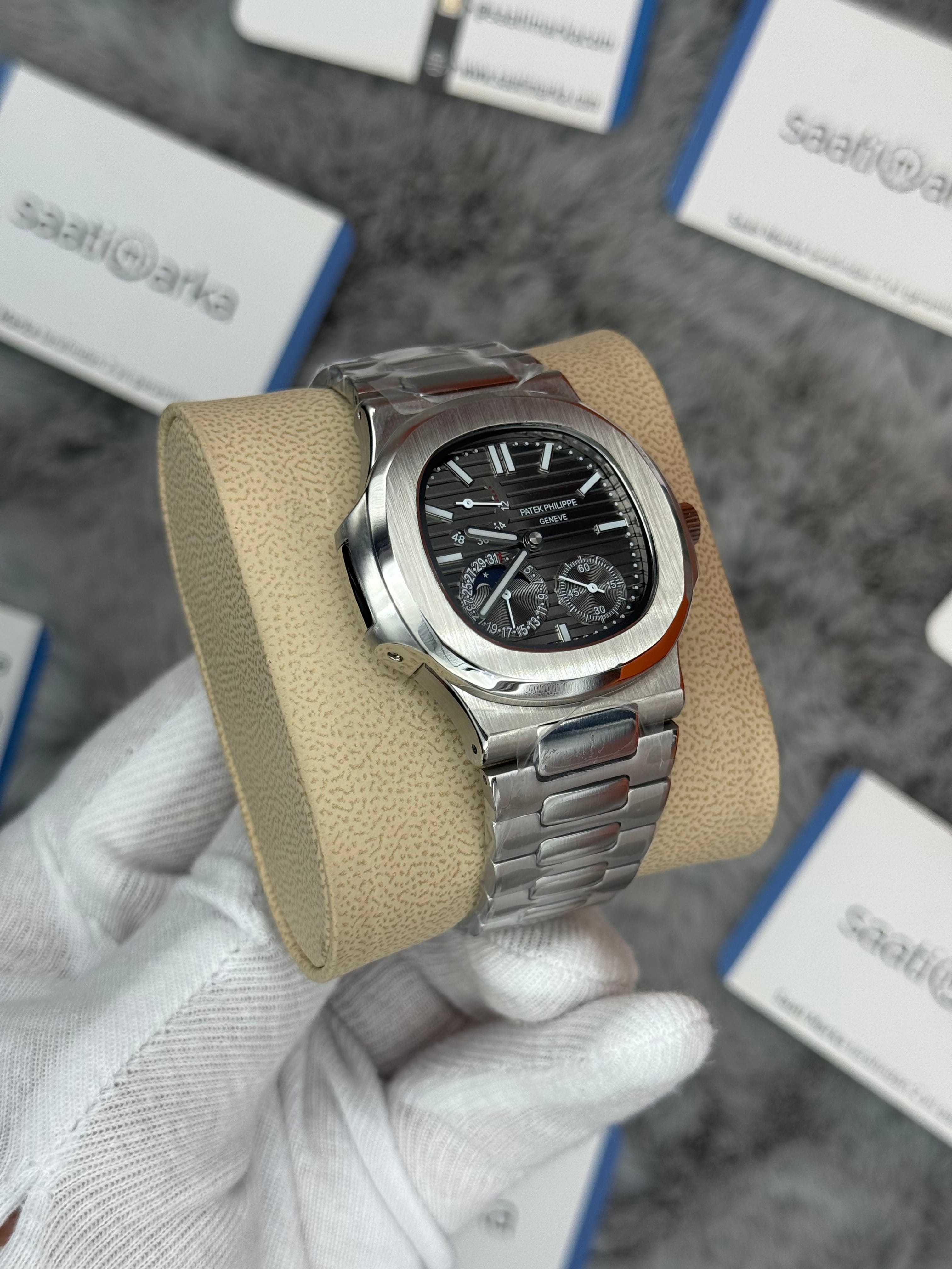 PATEK PHİLİPPE nautilus moontphase 5712 gri kadran silver kasa kordon 40mm erkek kol saati