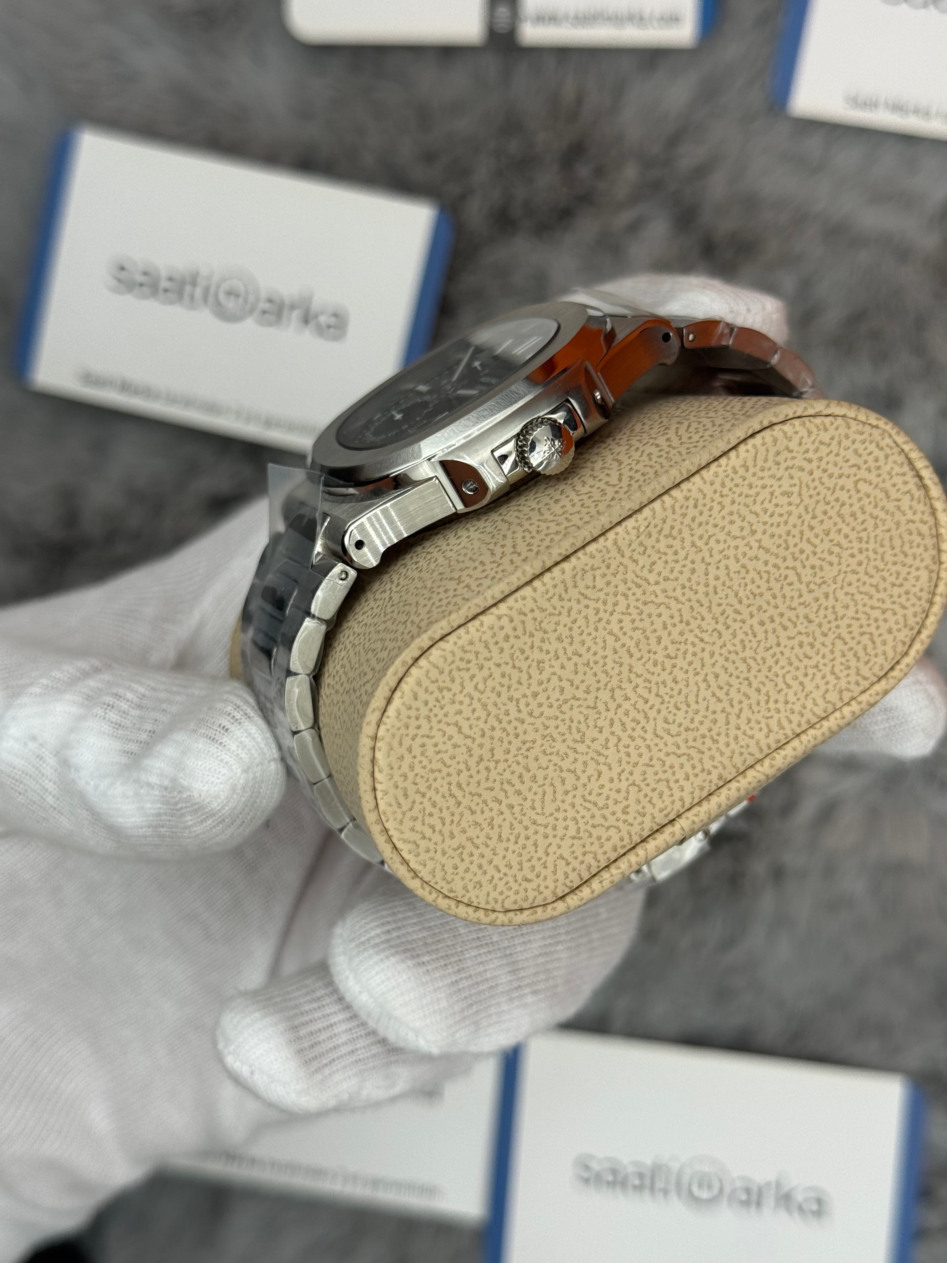 PATEK PHİLİPPE nautilus moontphase 5712 yeşil kadran silver kasa kordon 40mm erkek kol saati